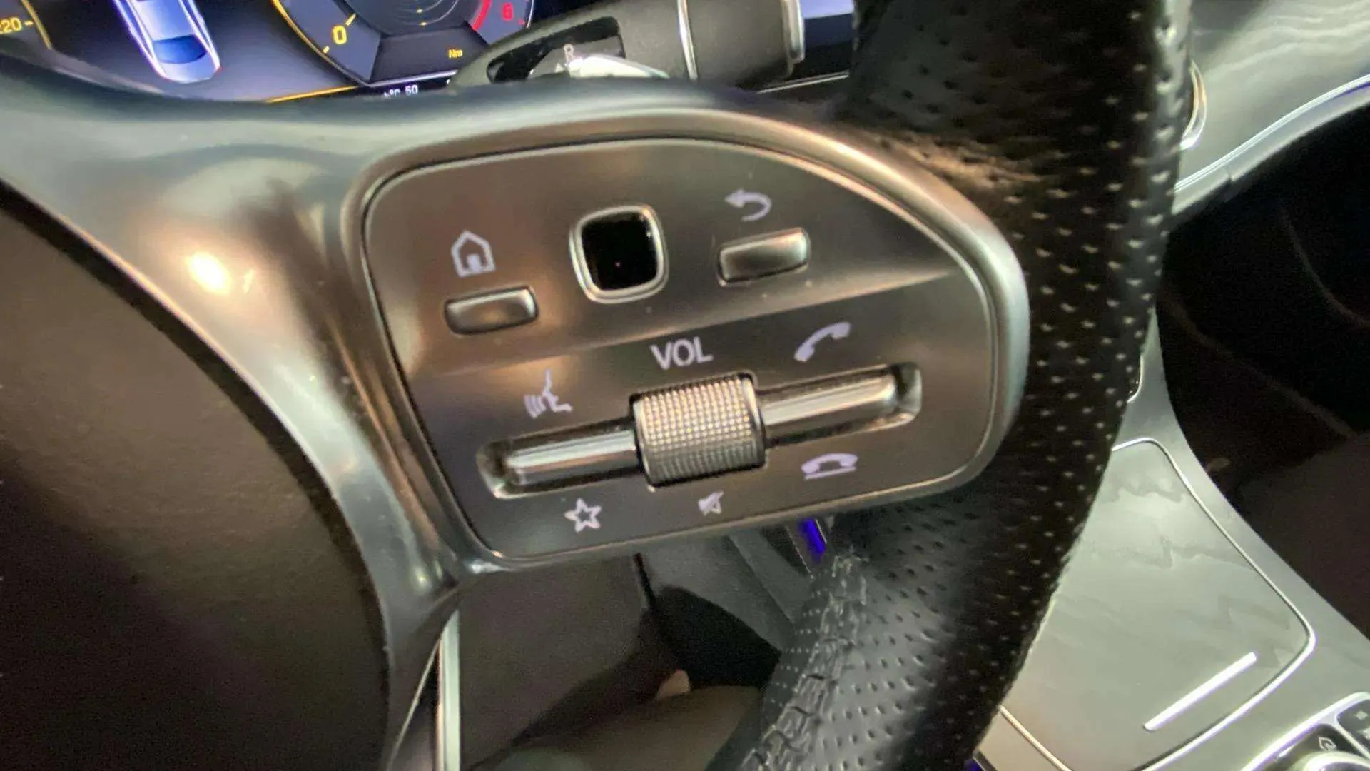 Mercedes-Benz Clase E E 220 d - foto 17