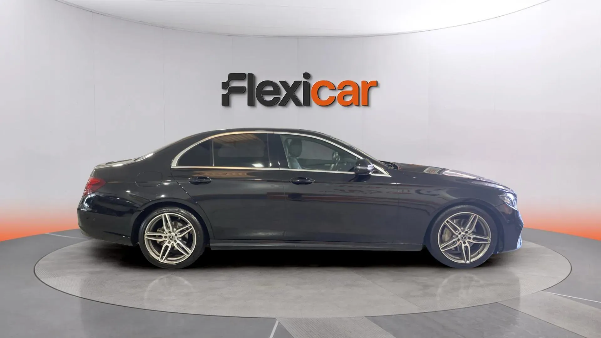 Mercedes-Benz Clase E E 220 d - foto 5