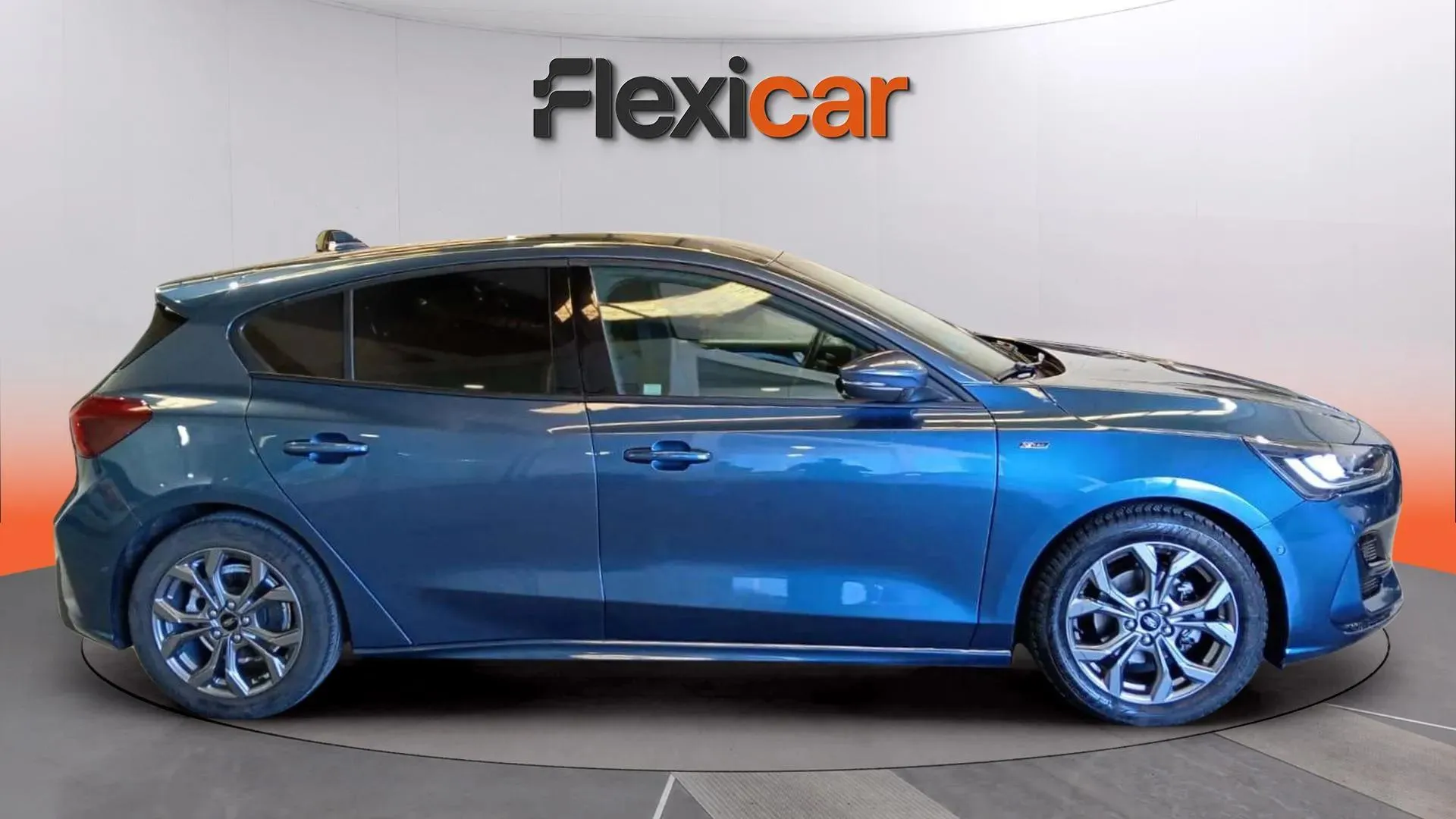 Ford Focus 1.0 EcoBoost MHEV ST-Line - foto 5