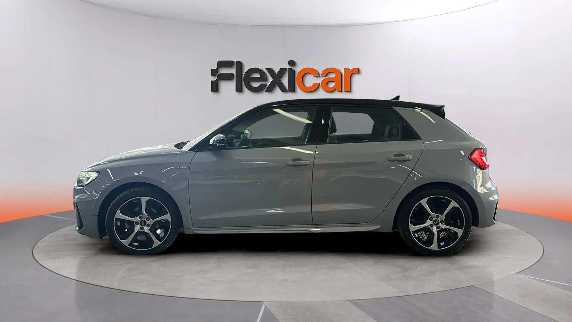 Audi A1 citycarver Adrenalin 30 TFSI S tron - foto 6
