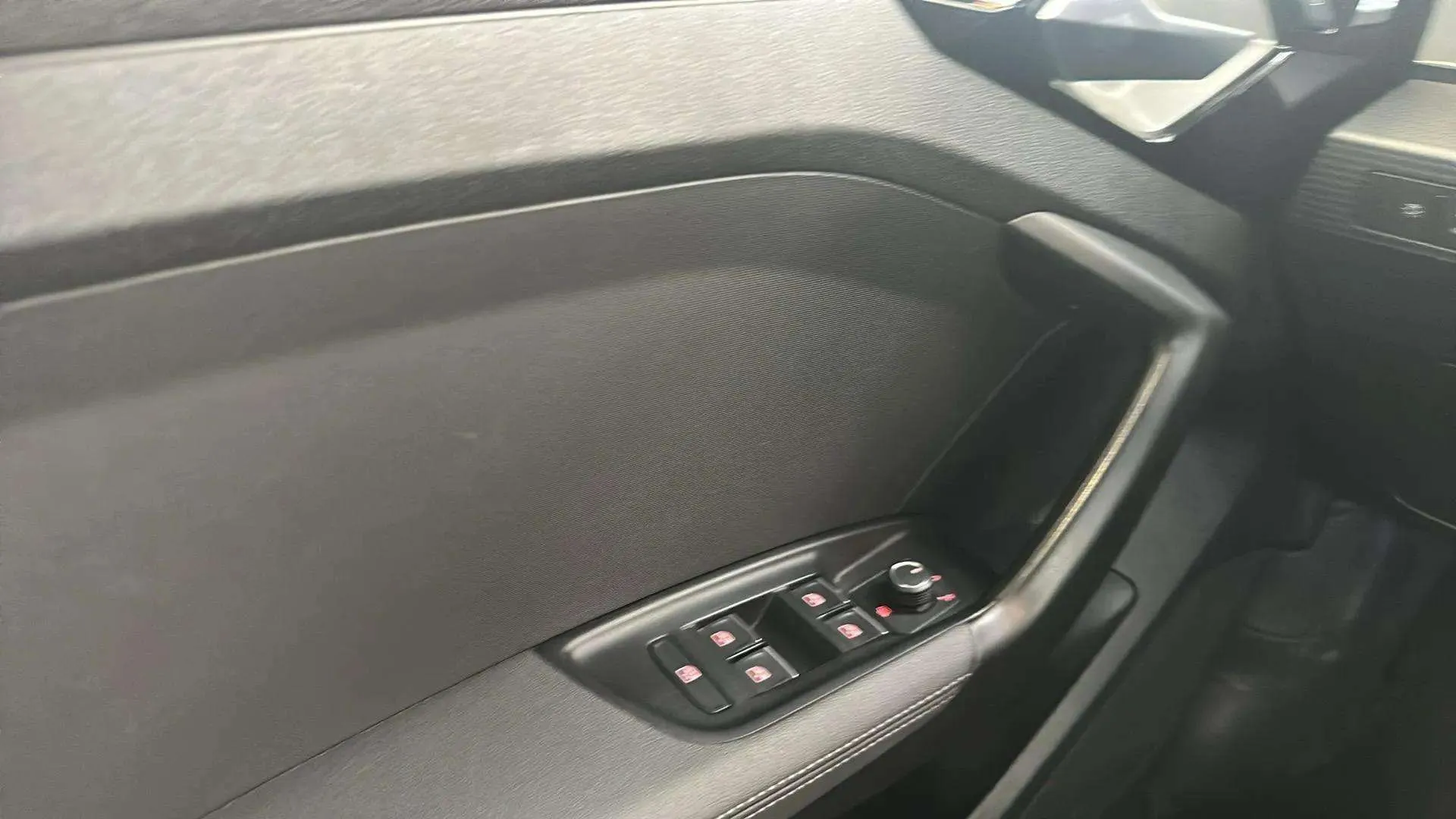 Audi A1 citycarver Adrenalin 30 TFSI S tron - foto 20
