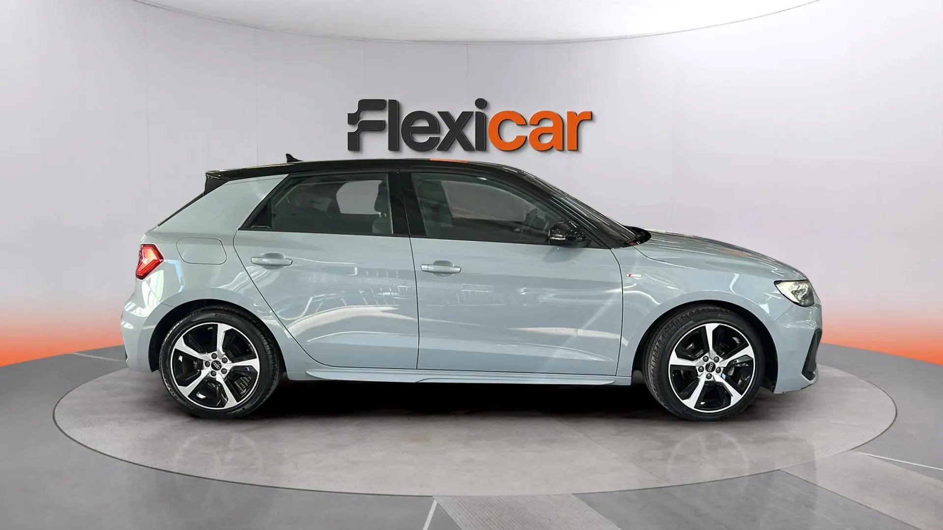 Audi A1 citycarver Adrenalin 30 TFSI S tron - foto 10