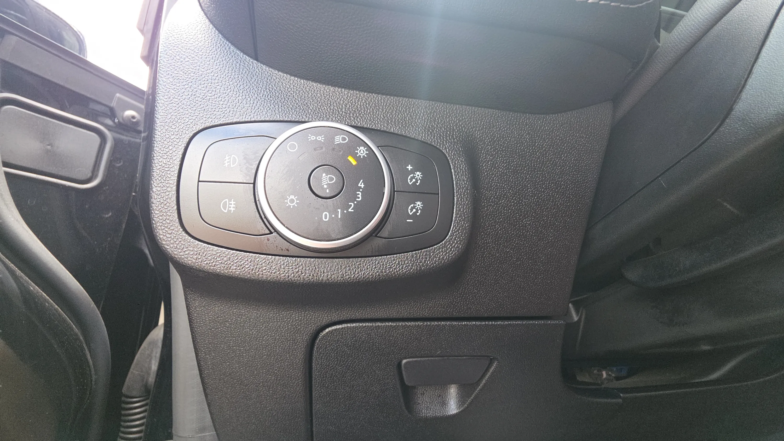 Ford Fiesta 1.0 EcoBoost Vignale - foto 27