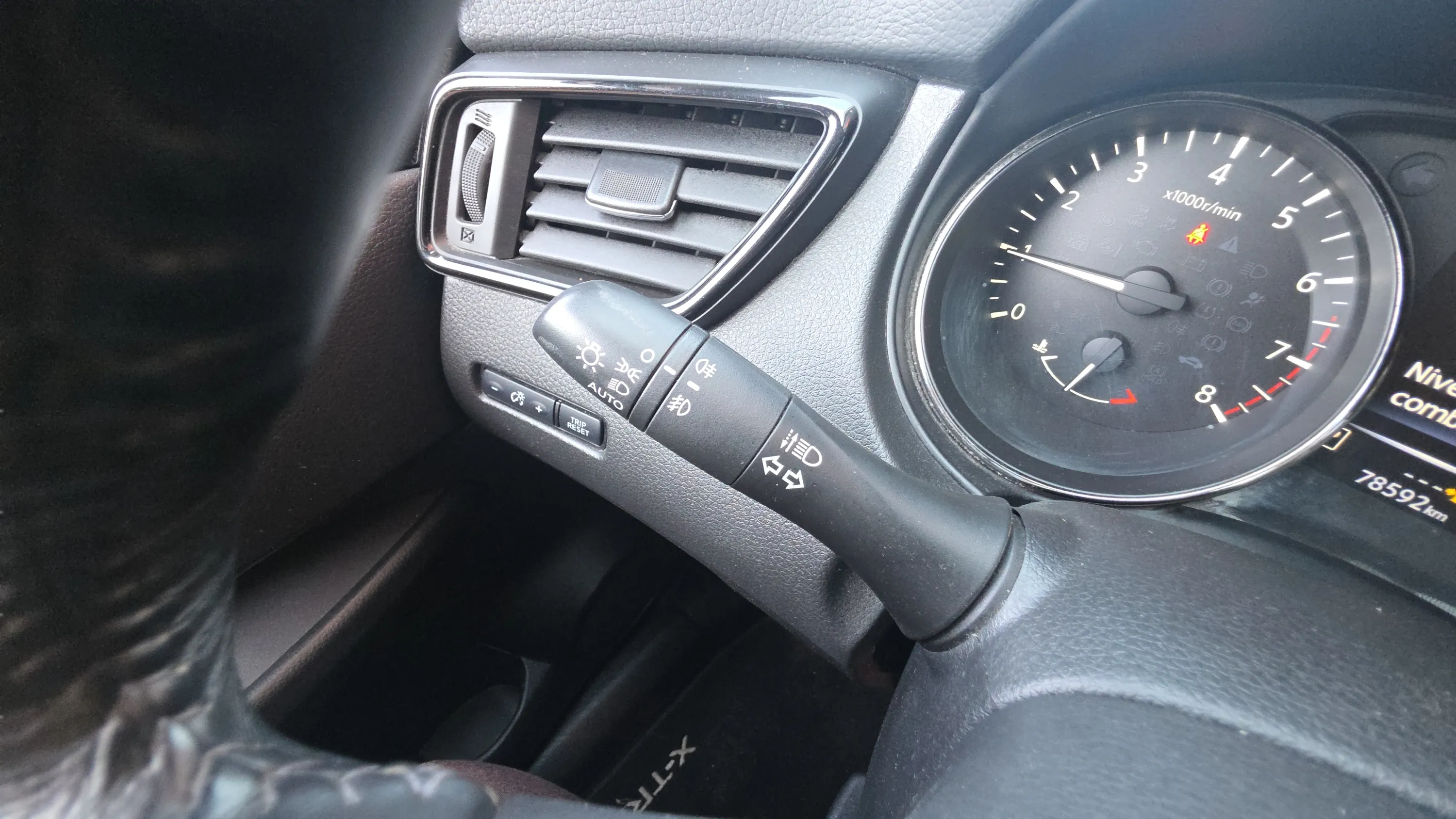Nissan X-Trail DIG-T E6D DCT N-Conn. - foto 25