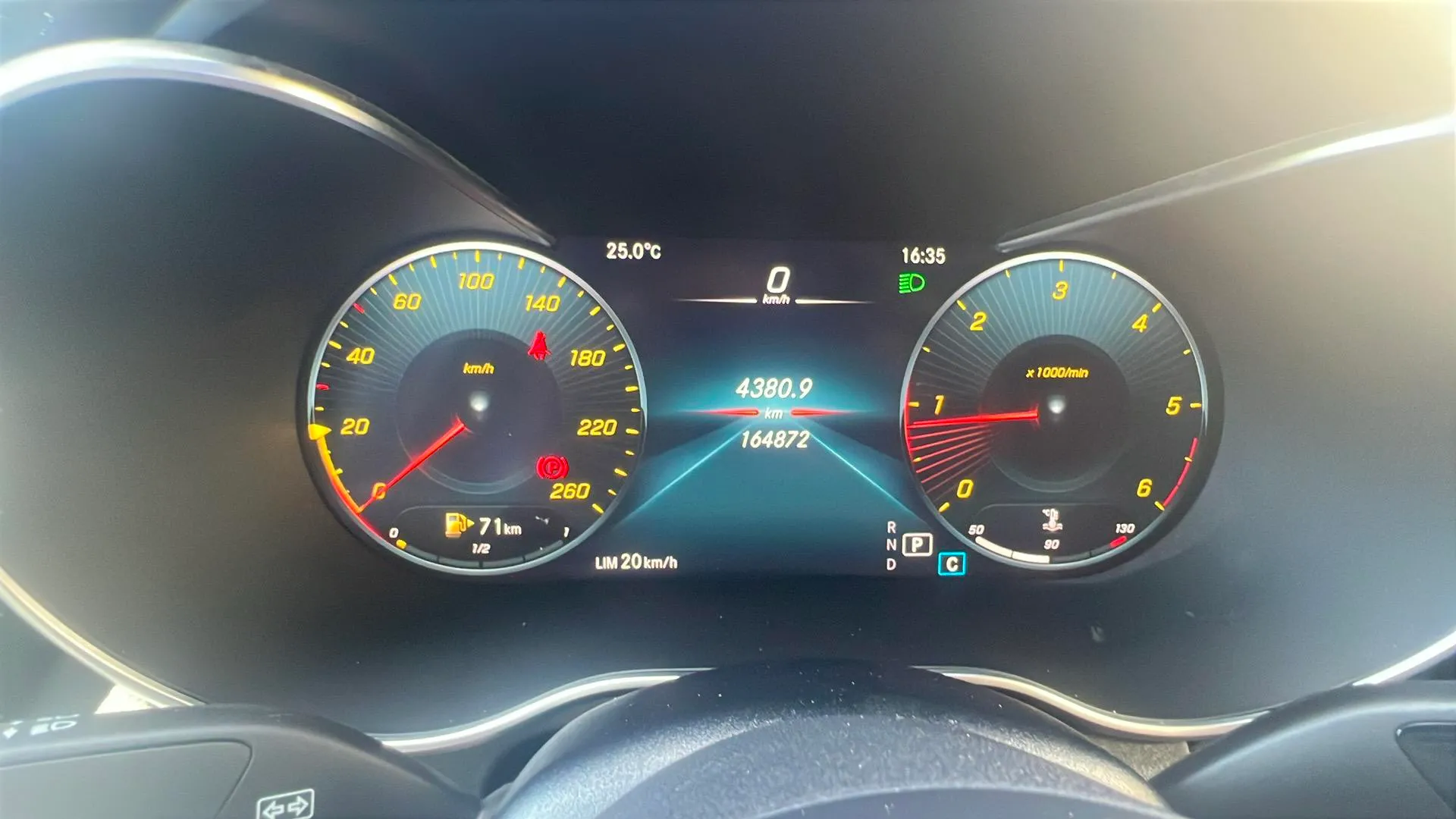 Mercedes-Benz GLC 220 d 4MATIC - foto 18