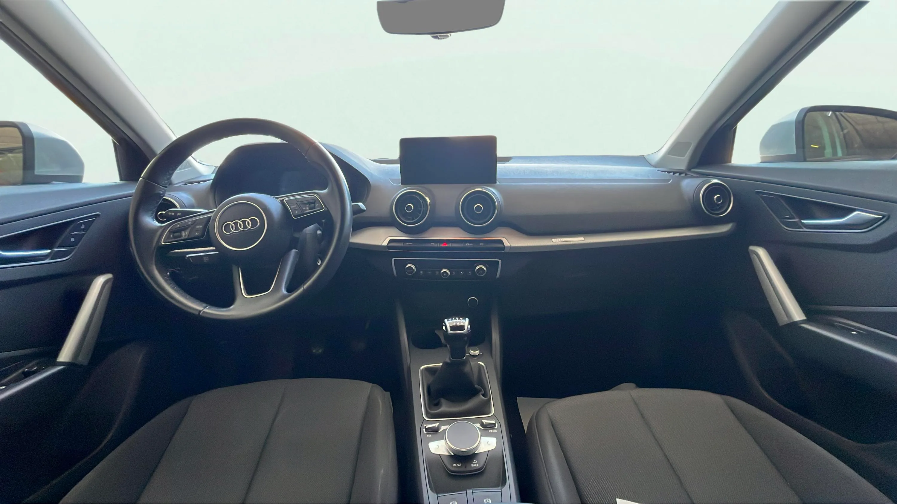 Audi Q2 30 TFSI - foto 12