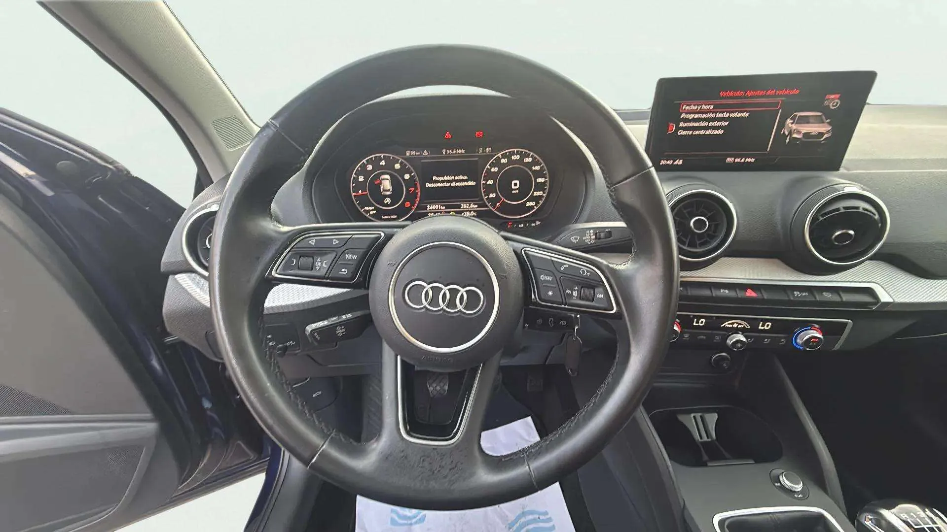 Audi Q2 30 TFSI - foto 12