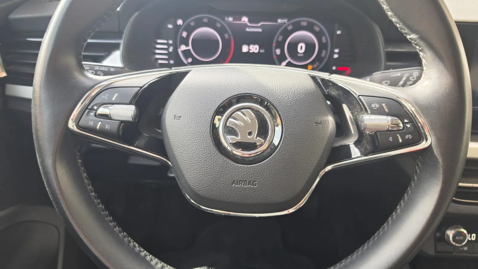 Škoda Scala 1.0 TSI Ambition - foto 11