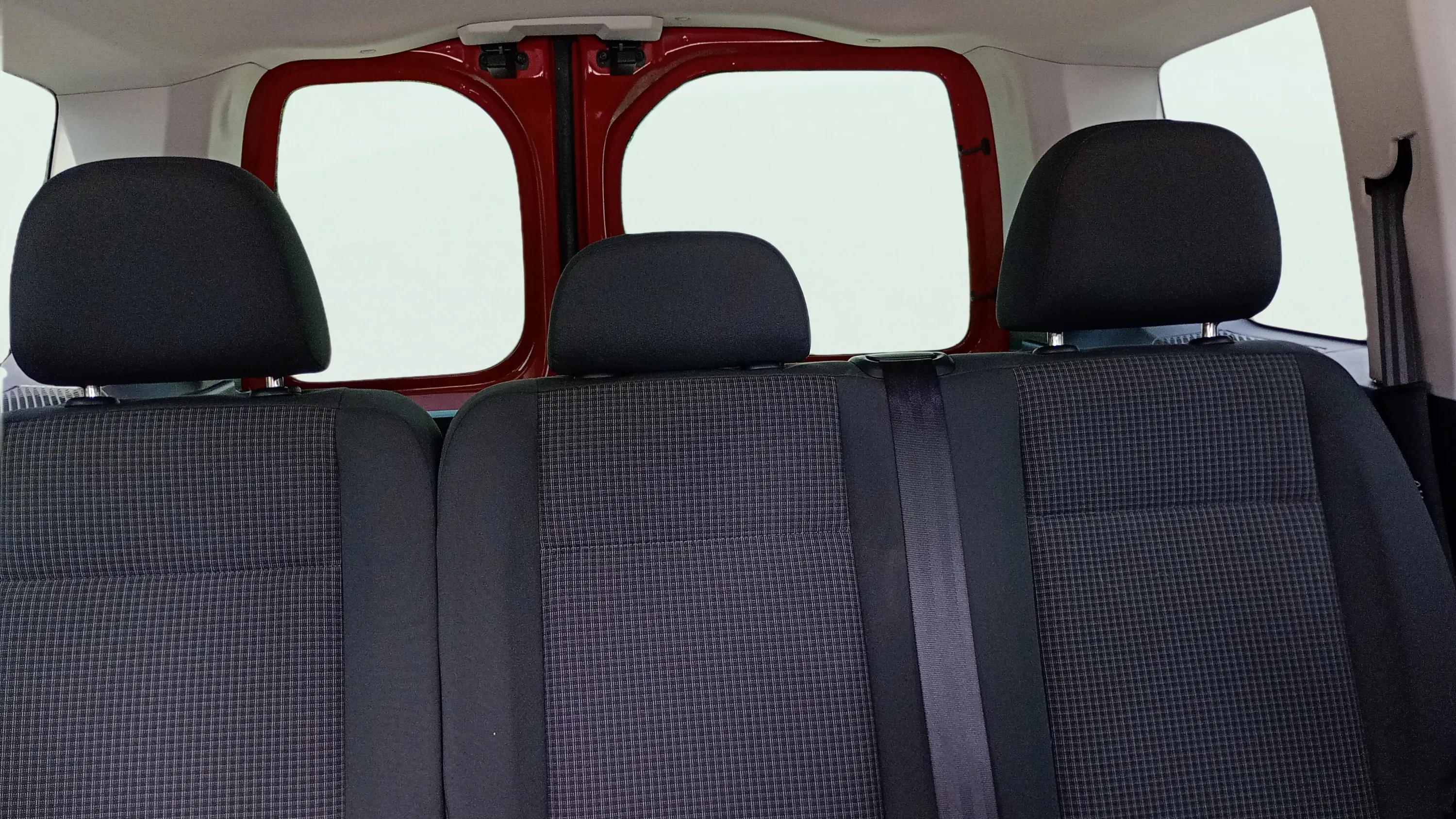Volkswagen Caddy Origin 2.0 TDI - foto 26