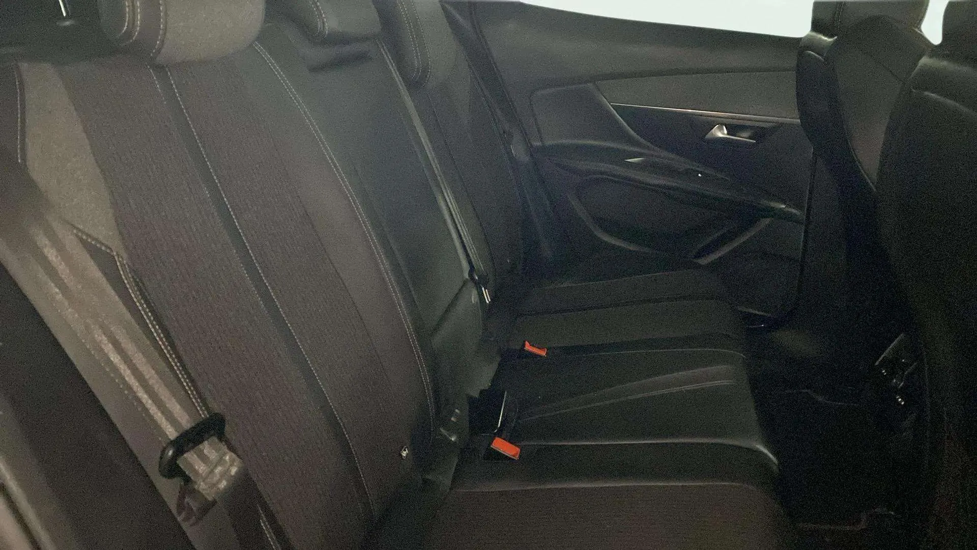 Peugeot 3008 1.6 THP GT Line - foto 26