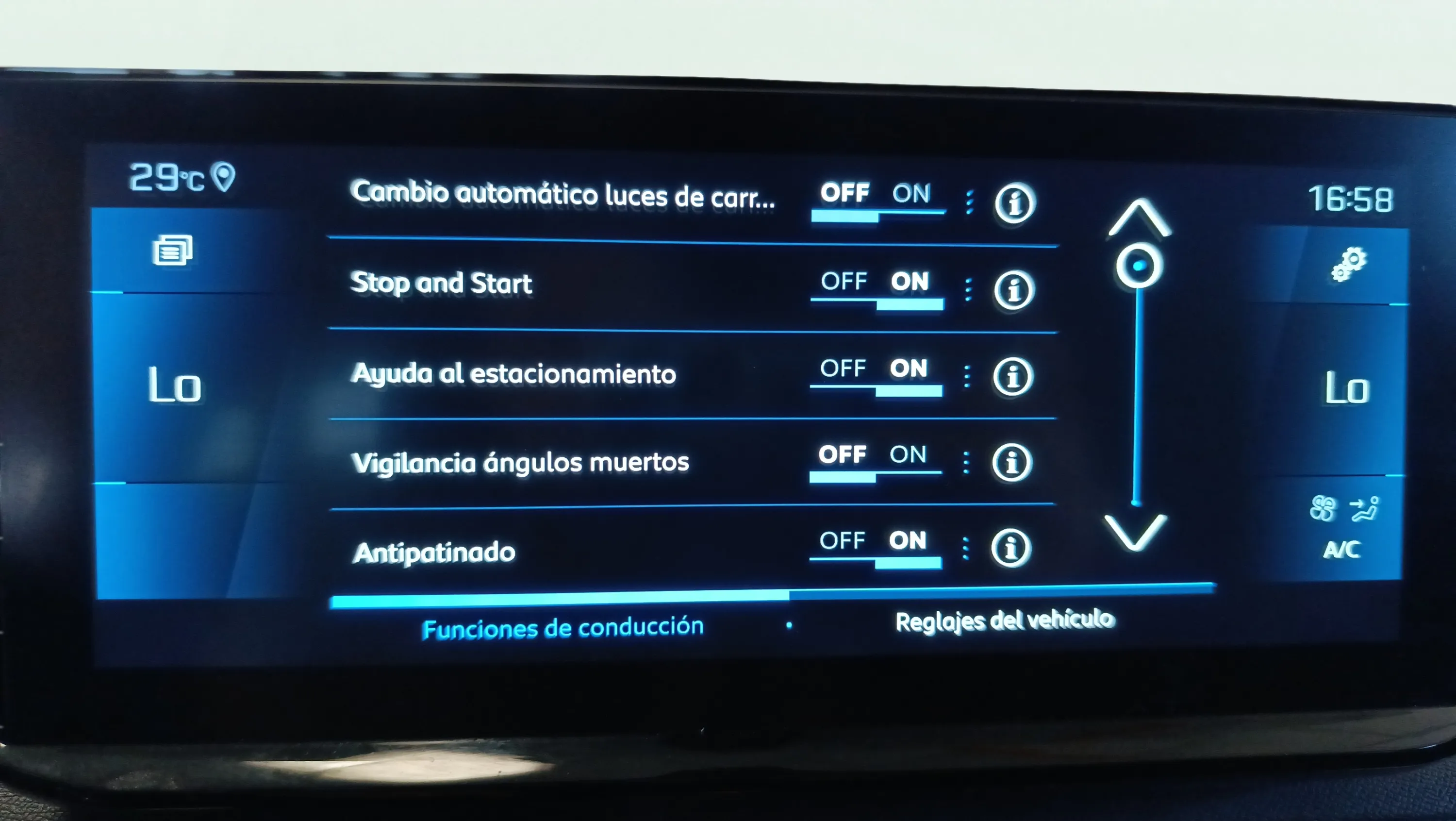Peugeot 3008 1.5 BlueHDi Allure EAT8 - foto 21