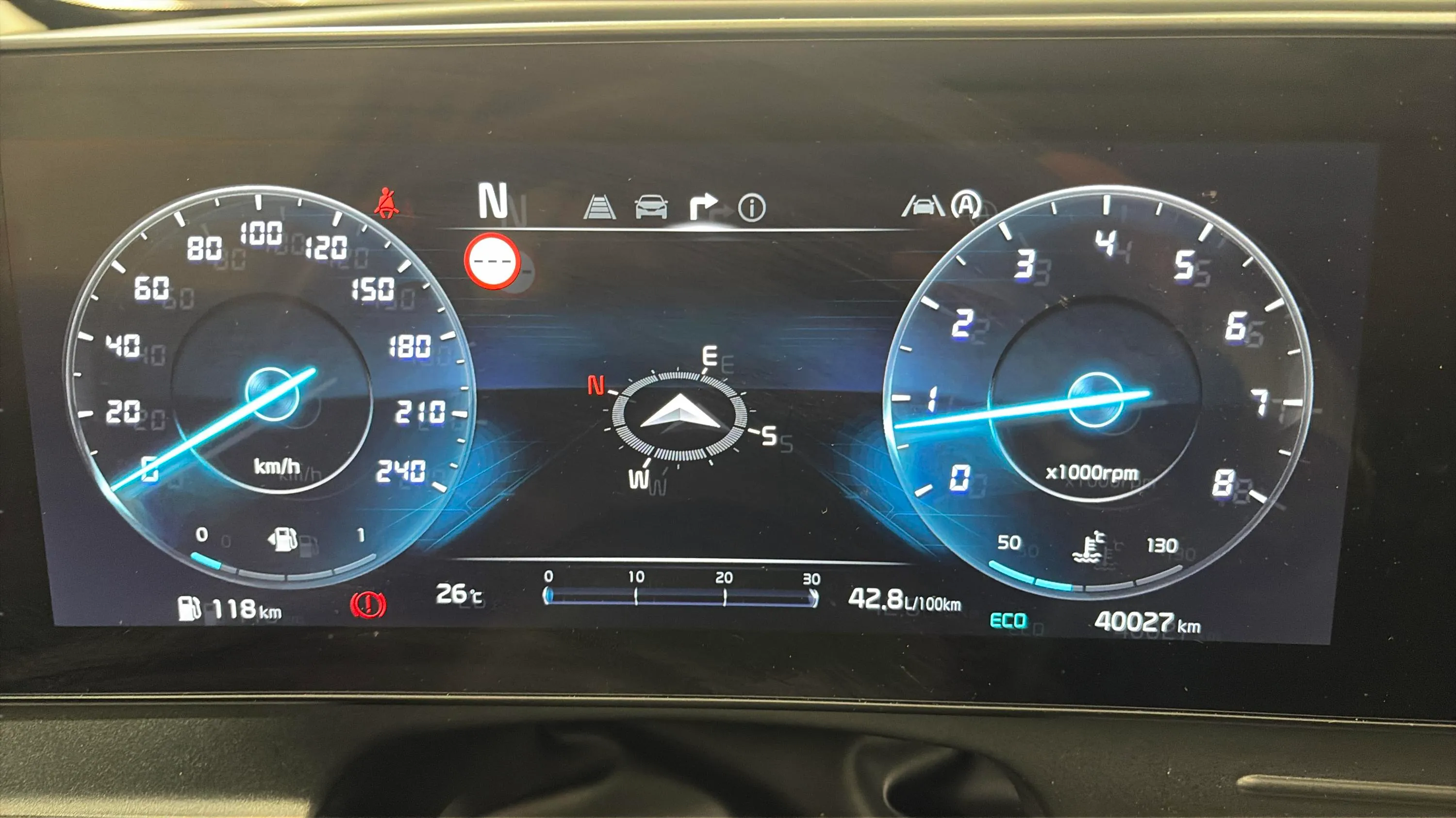 Kia Sportage 1.6 T-GDi MHEV Tech 4x2 - foto 12