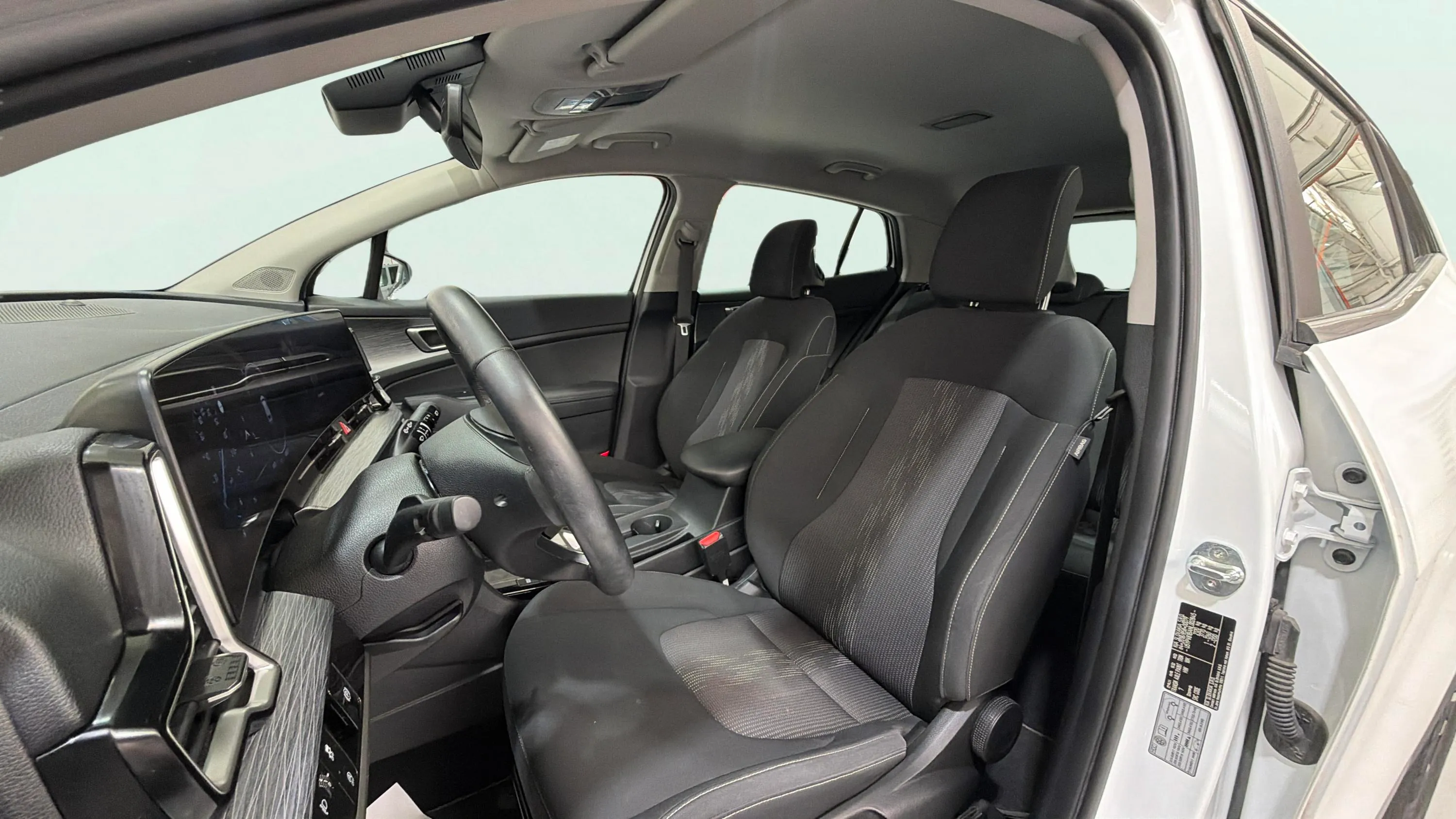 Kia Sportage 1.6 T-GDi MHEV Tech 4x2 - foto 26
