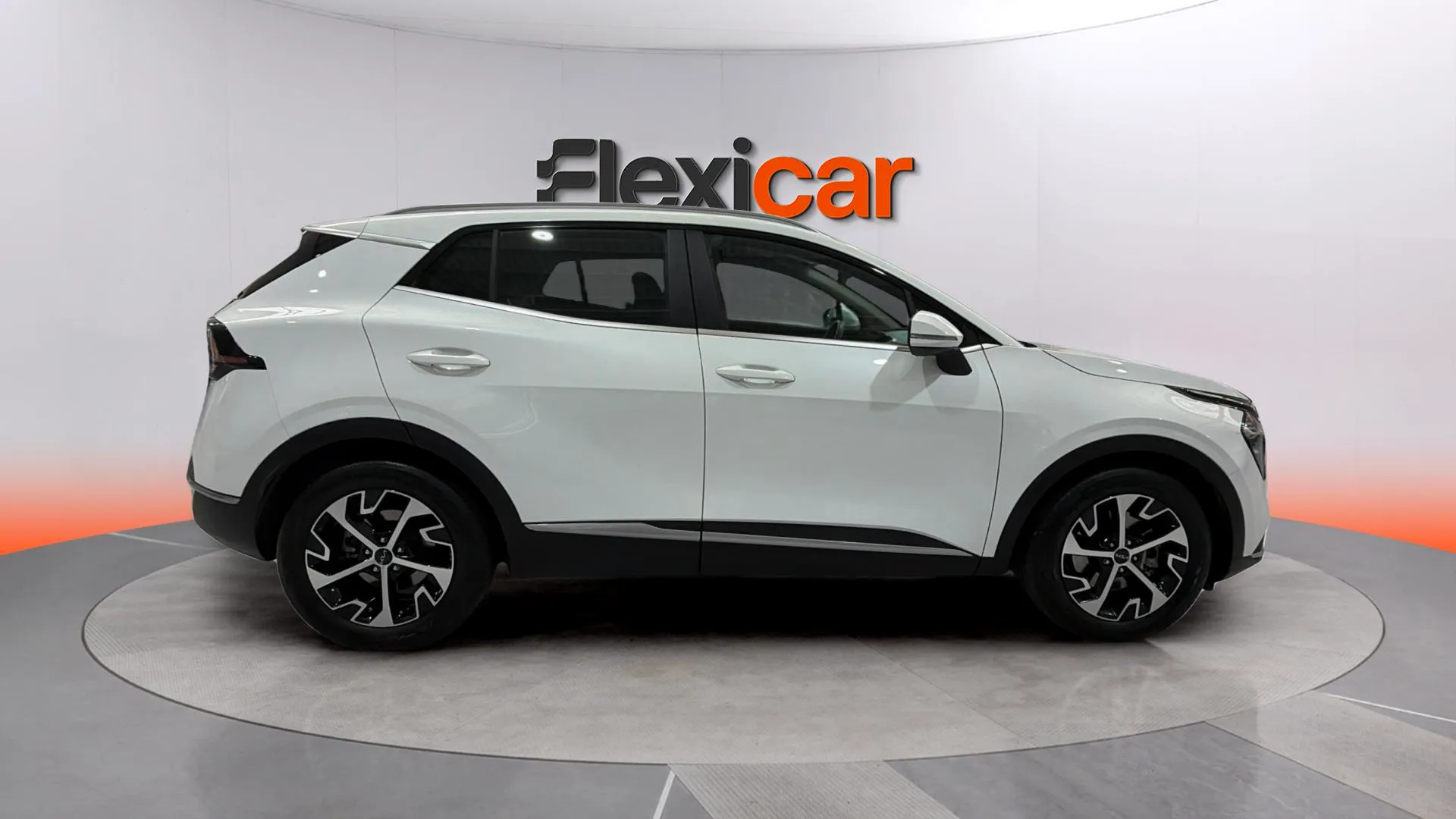 Kia Sportage 1.6 T-GDi MHEV Tech 4x2 - foto 8