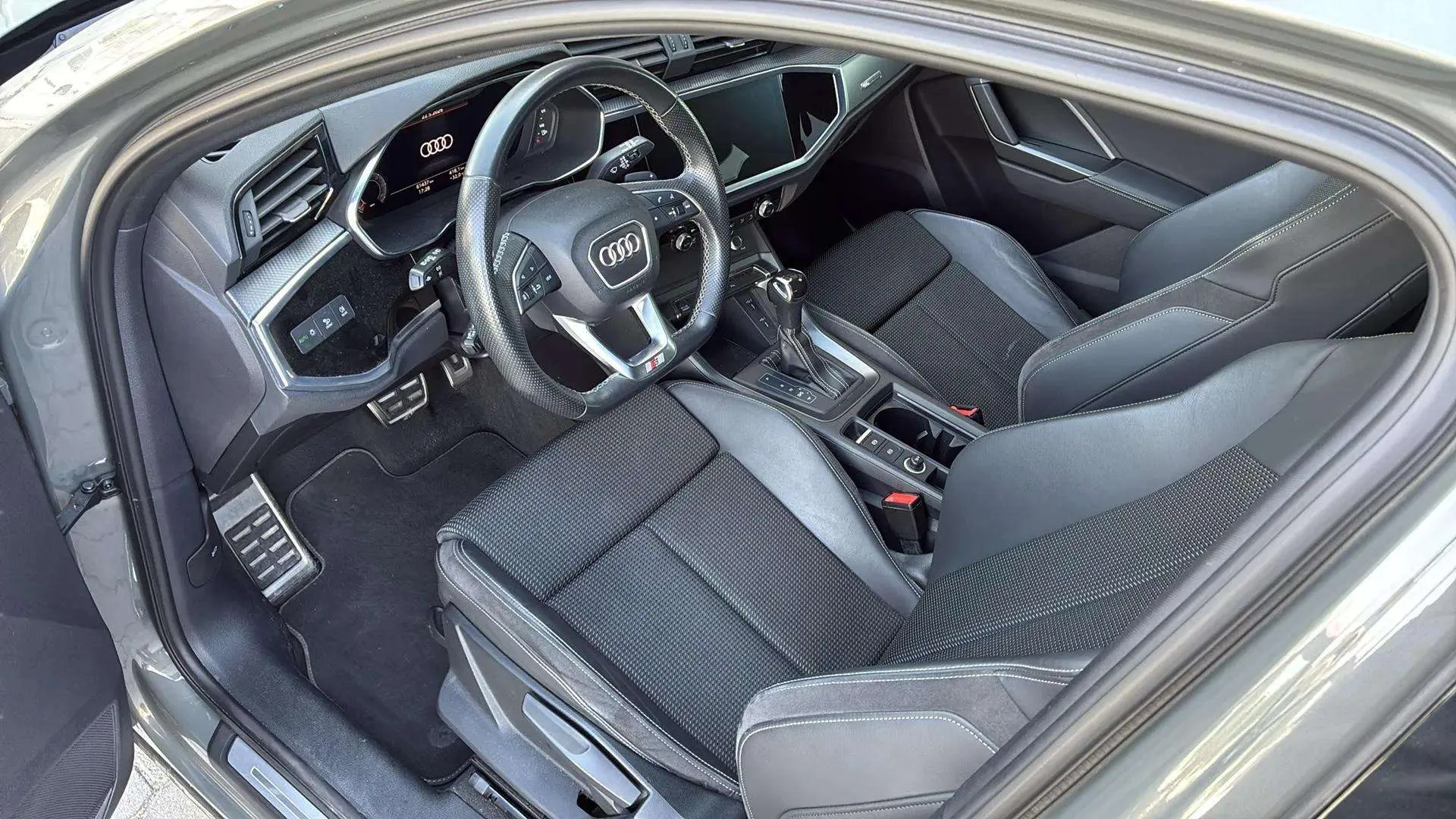 Audi Q3 Black line 35 TDI S tronic - foto 10