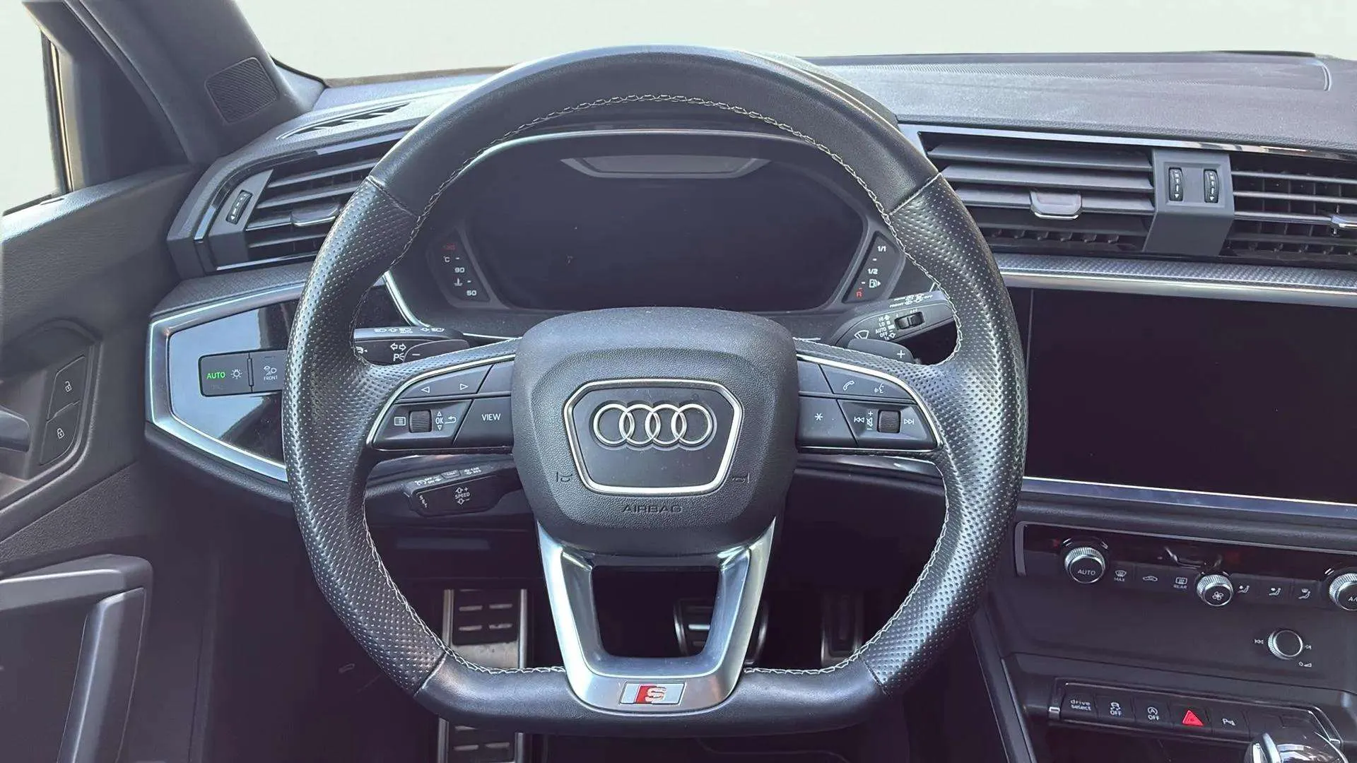 Audi Q3 Black line 35 TDI S tronic - foto 14