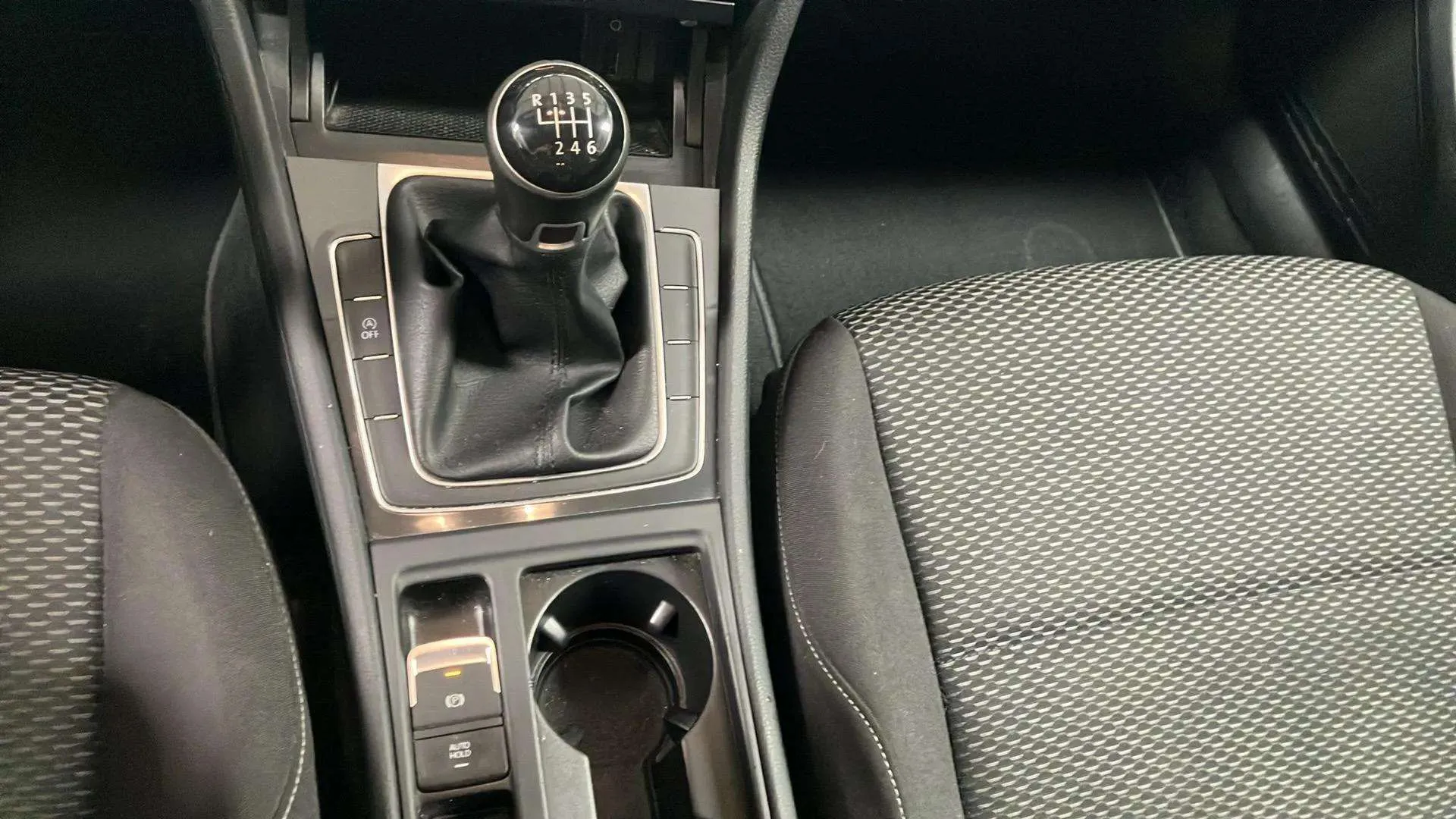 Volkswagen Golf Advance 1.0 TSI - foto 17