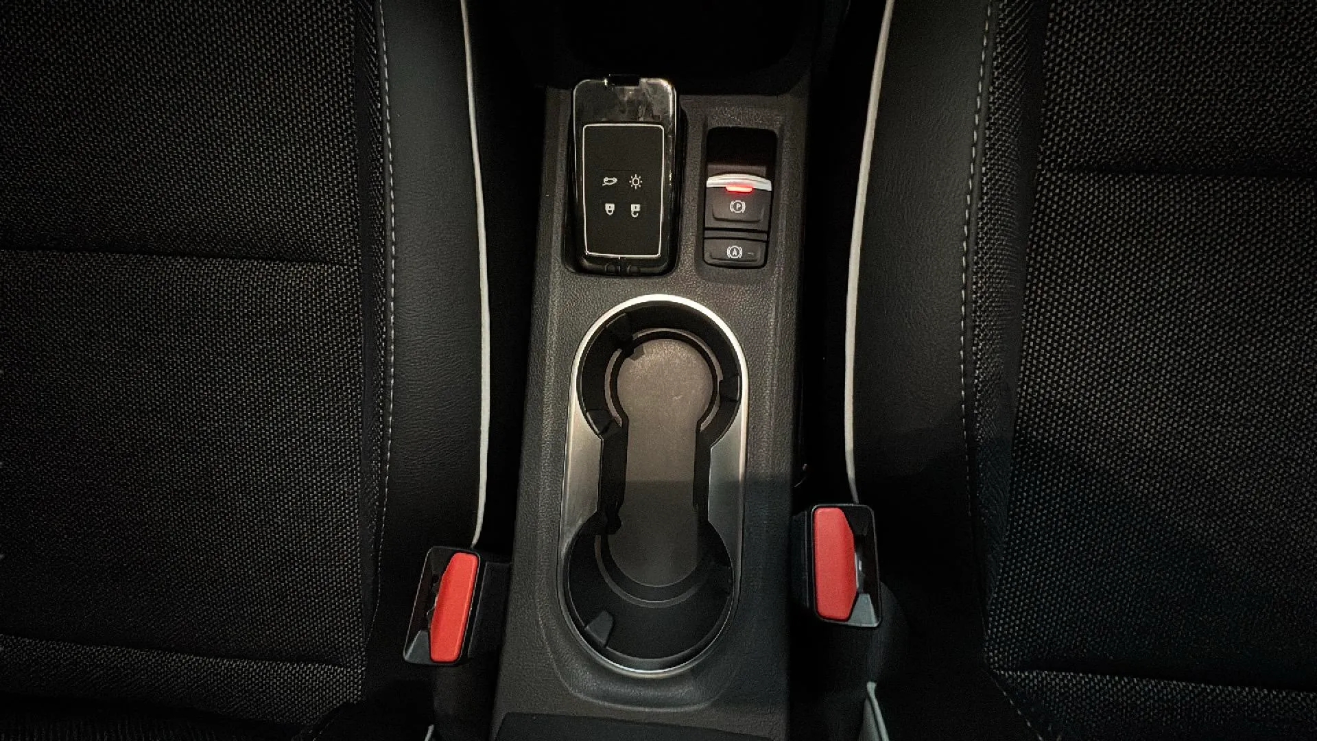 Renault Captur evolution TCe GPF - foto 19