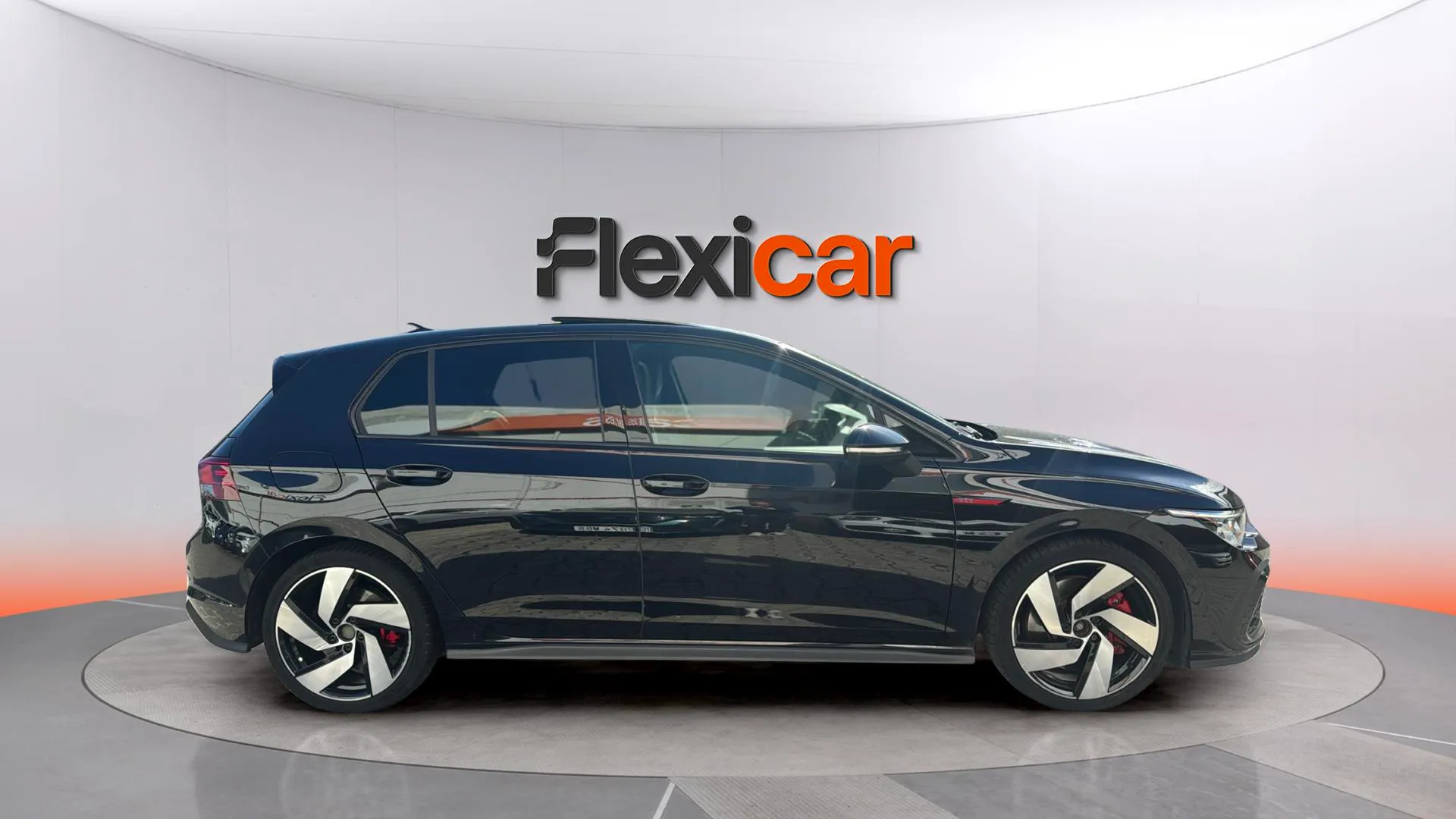 Volkswagen Golf GTI Performance 2.0 TSI DSG - foto 5