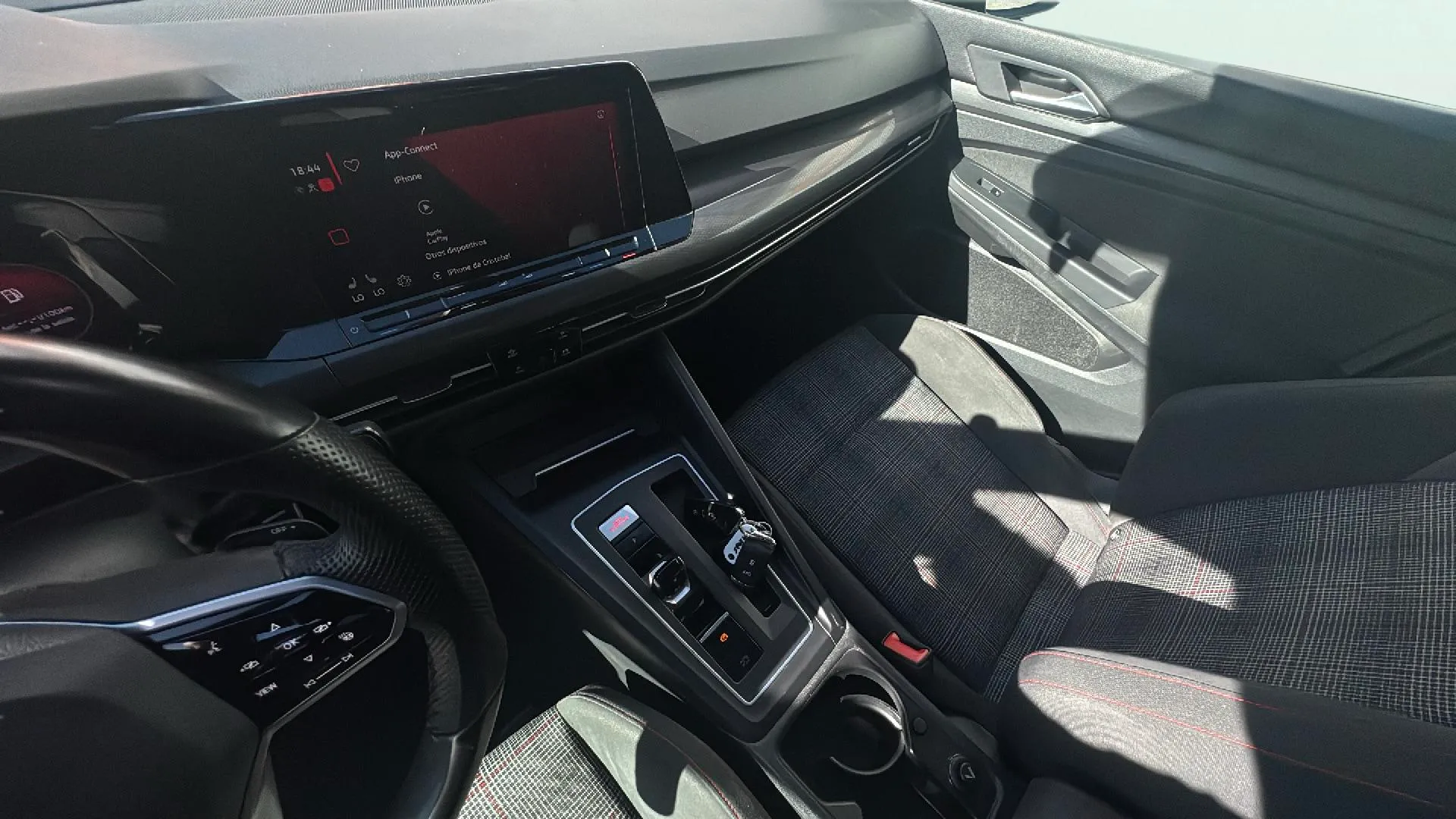 Volkswagen Golf GTI Performance 2.0 TSI DSG - foto 12