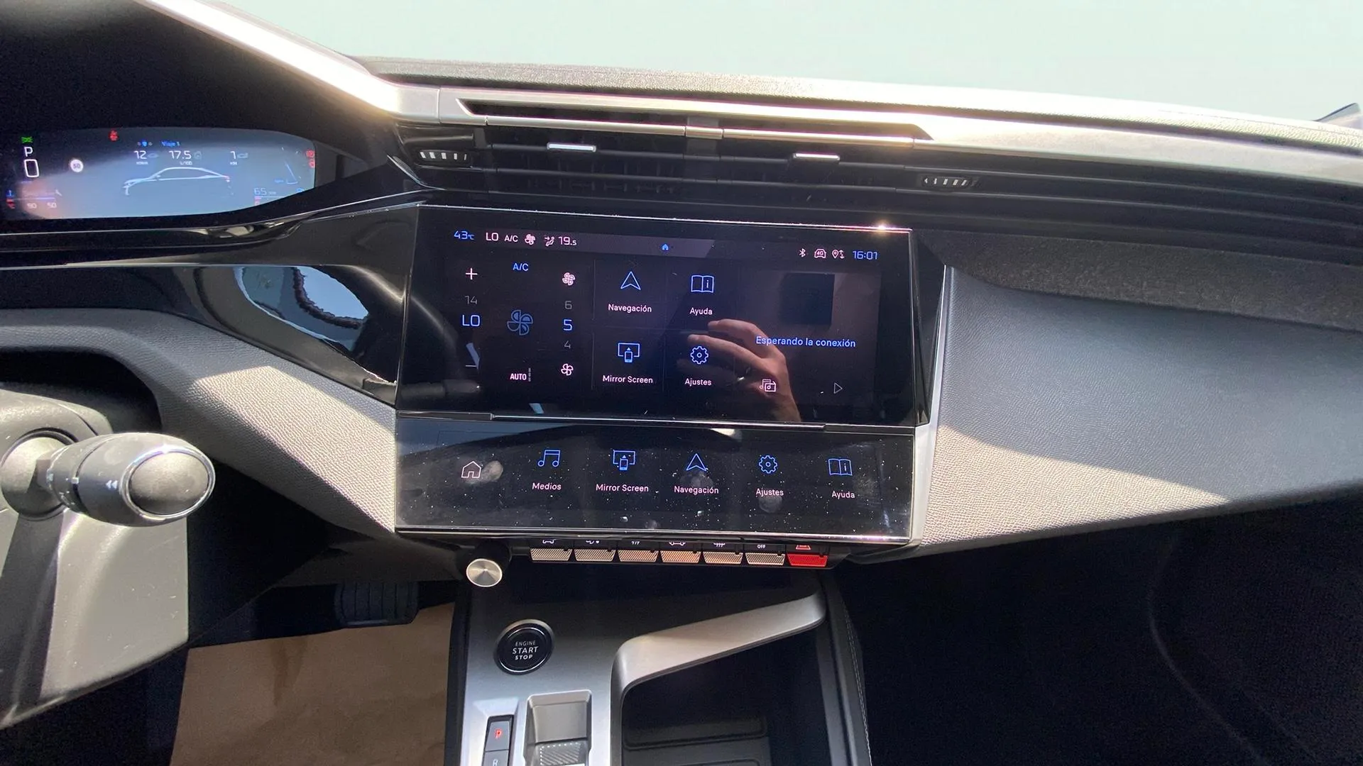 Peugeot 408 Allure Pack PureTech 130 EAT8 - foto 13