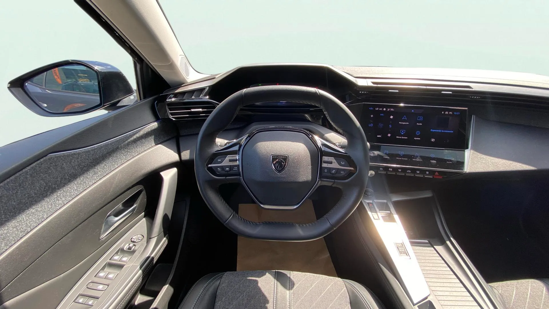 Peugeot 408 Allure Pack PureTech 130 EAT8 - foto 11
