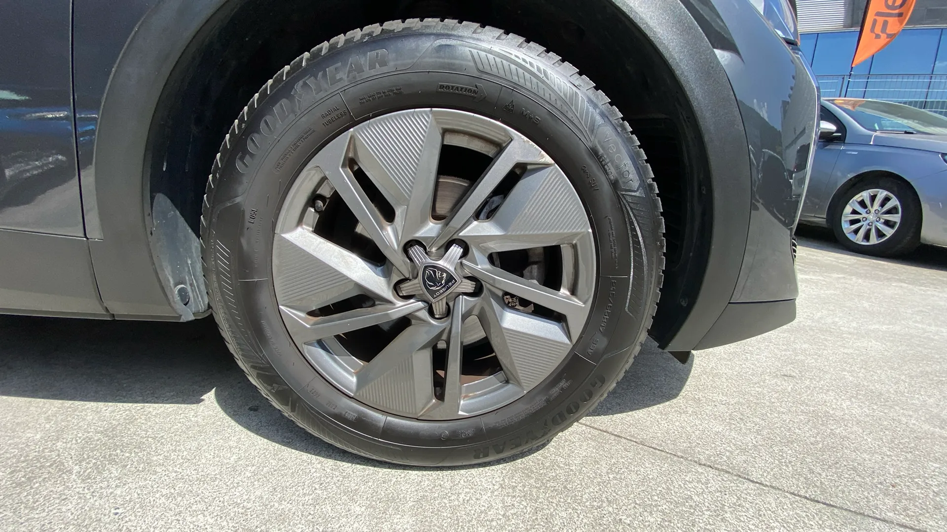 Peugeot 408 Allure Pack PureTech 130 EAT8 - foto 25