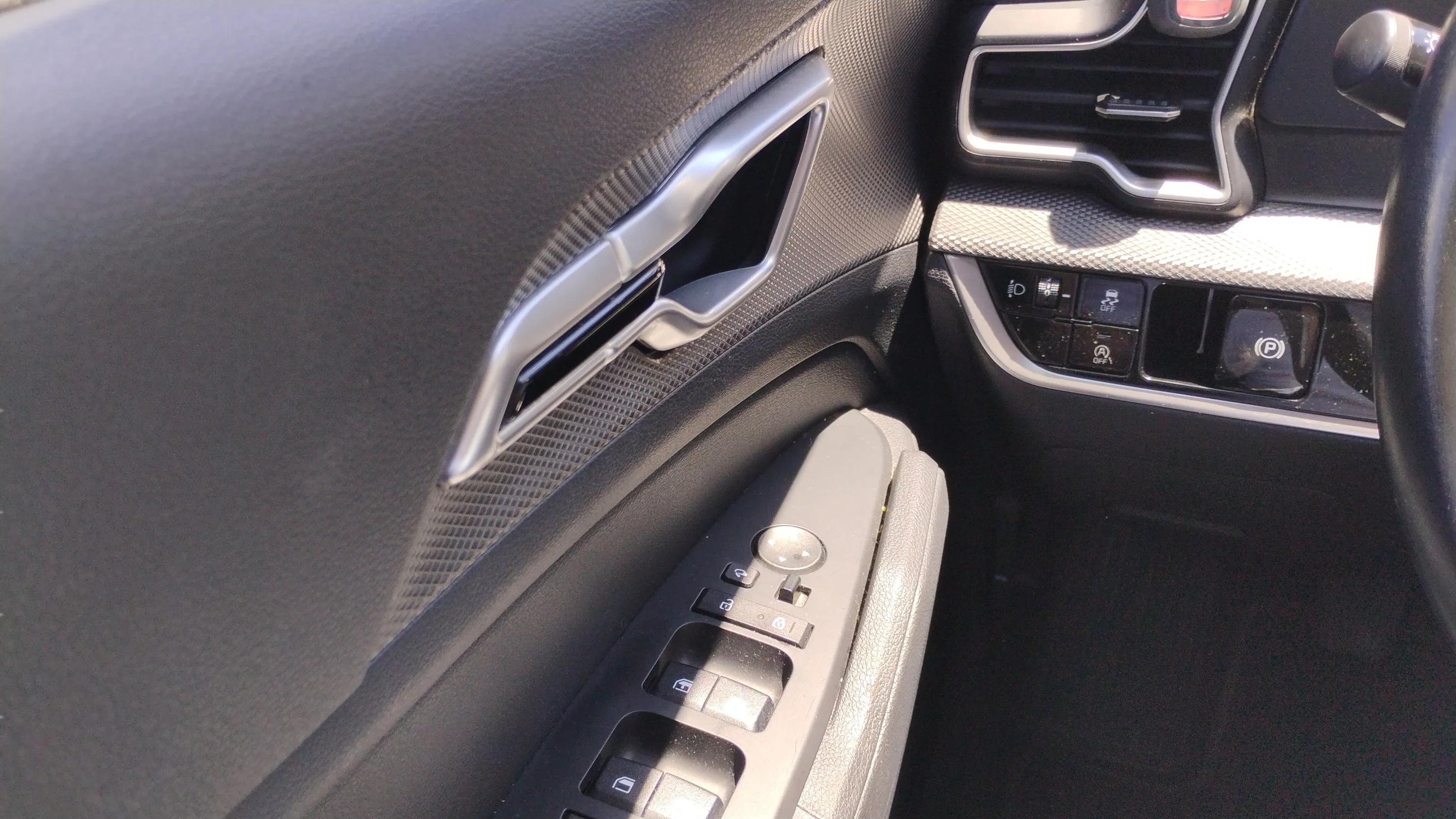 Kia Sportage 1.6 T-GDi Concept 4x2 - foto 7