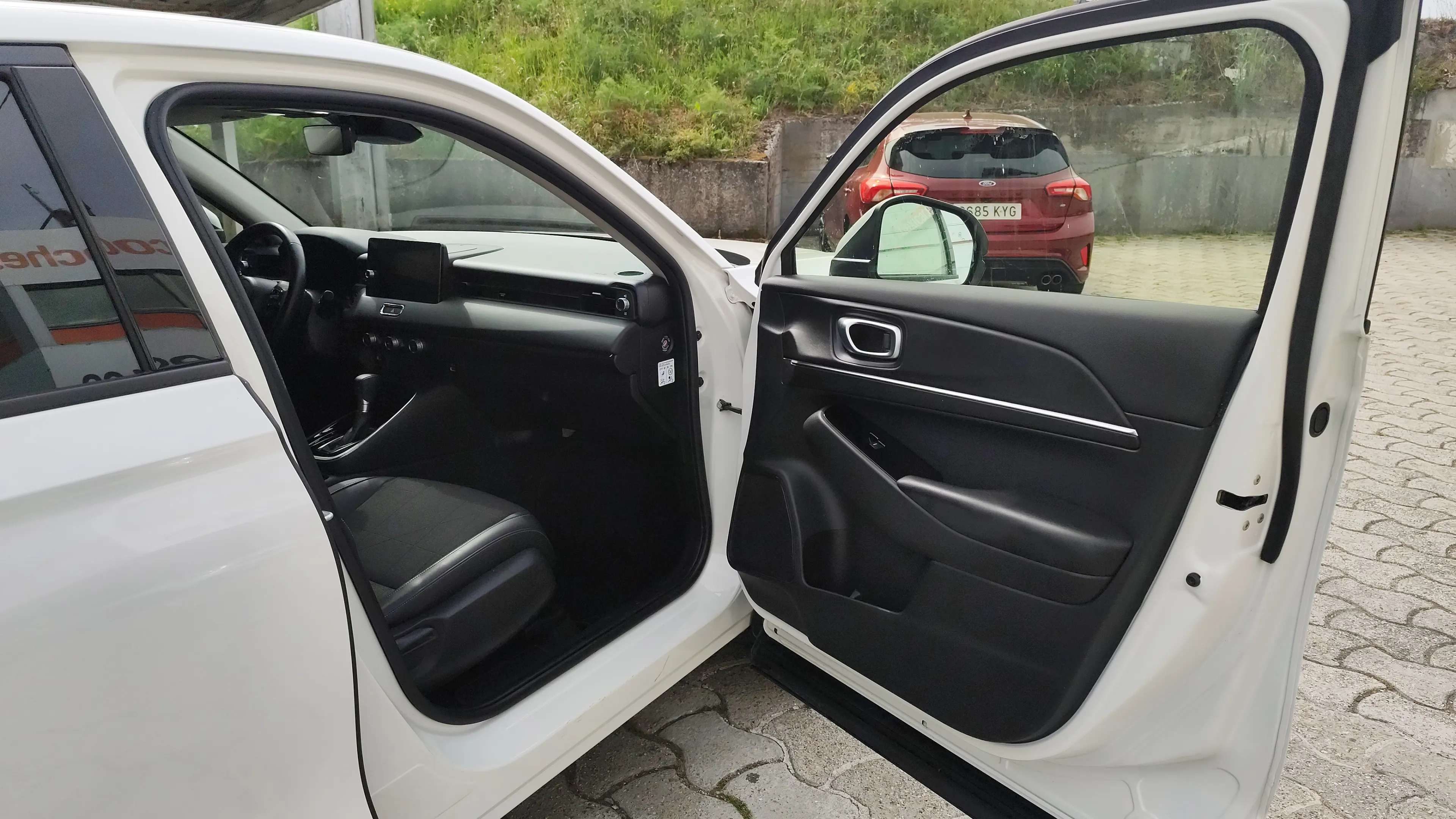 Honda HR-V 1.5 i-MMD Elegance 4x2 - foto 13