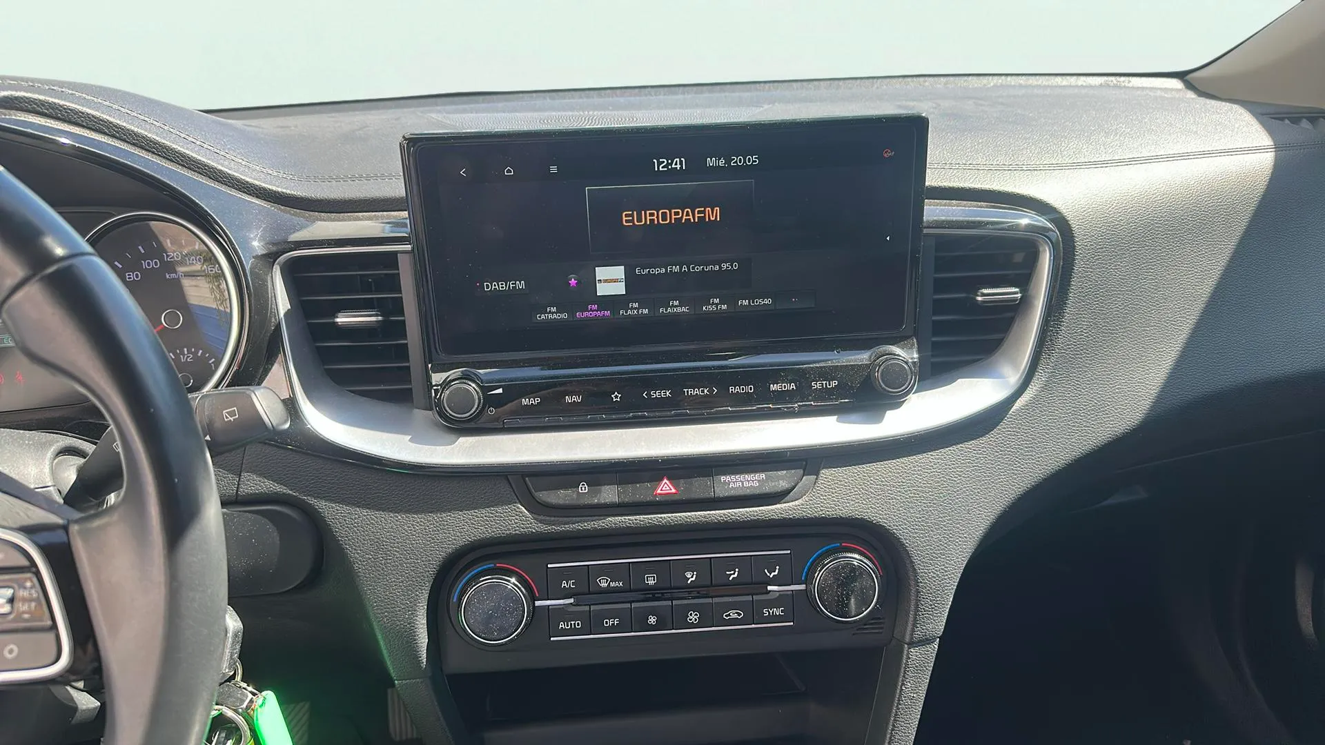 Kia XCeed 1.5 MHEV iMT Tech - foto 12