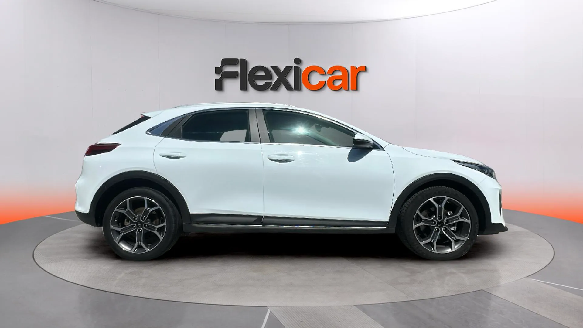 Kia XCeed 1.5 MHEV iMT Tech - foto 4