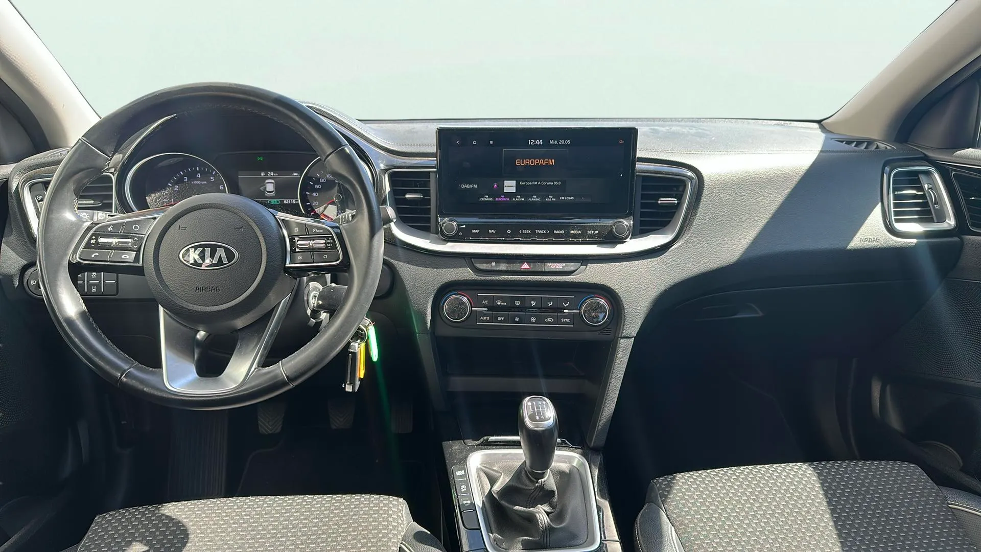 Kia XCeed 1.5 MHEV iMT Tech - foto 10