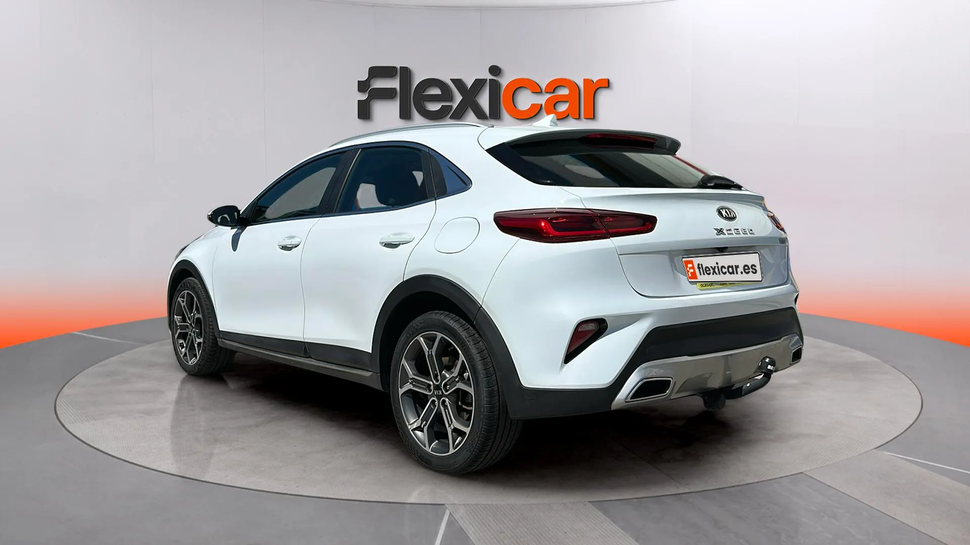 Kia XCeed 1.5 MHEV iMT Tech - foto 8
