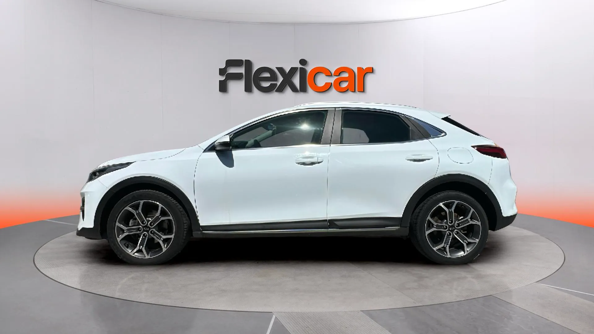 Kia XCeed 1.5 MHEV iMT Tech - foto 5