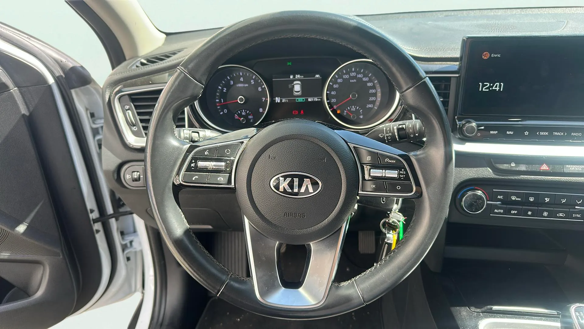 Kia XCeed 1.5 MHEV iMT Tech - foto 11