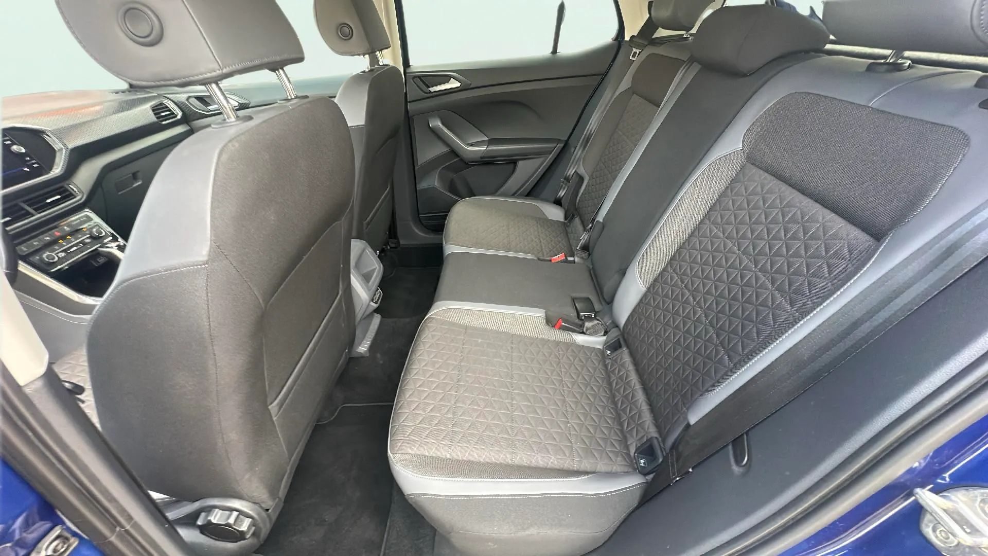 Volkswagen T-Cross Sport 1.0 TSI DSG - foto 15