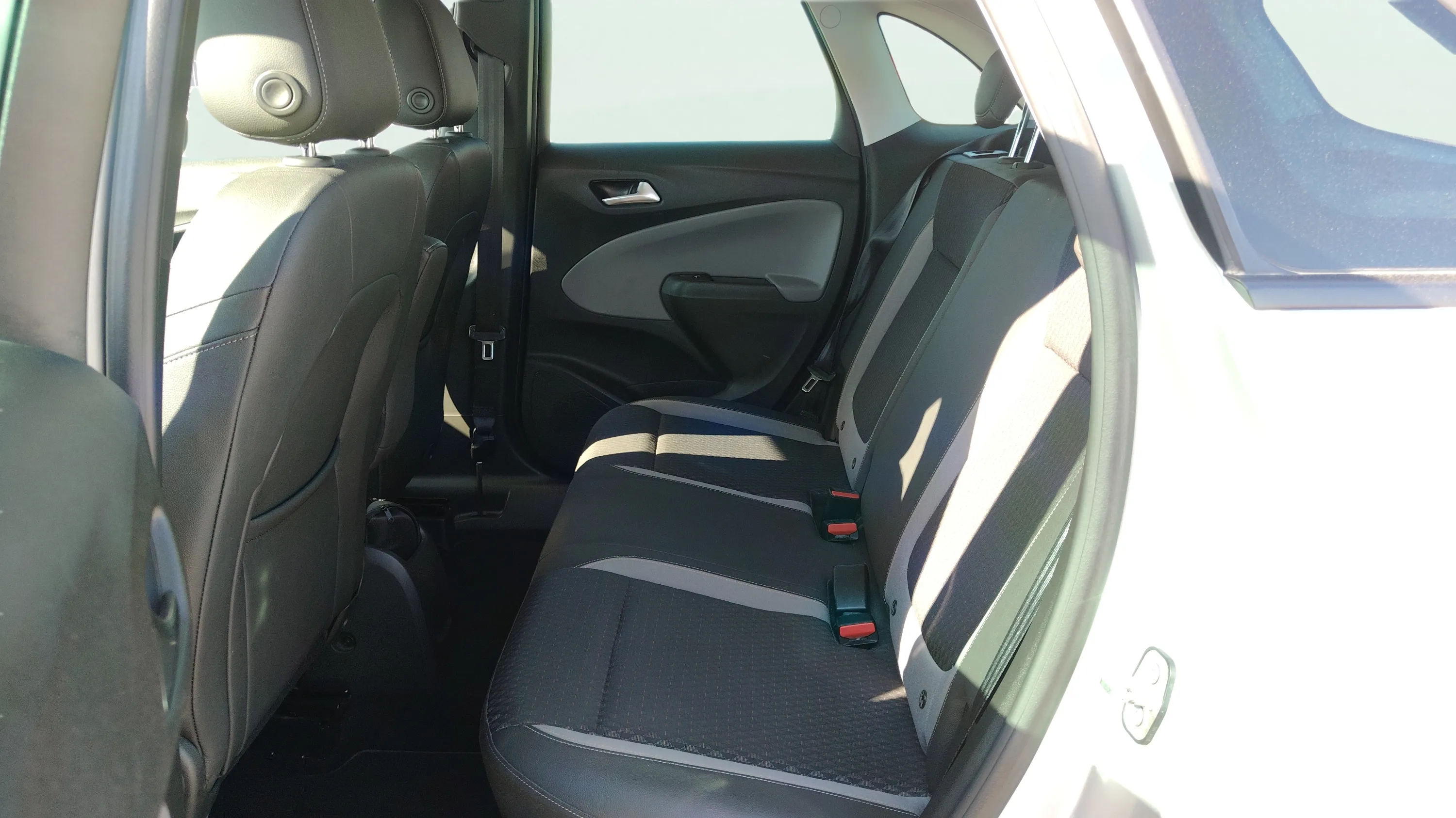Opel Crossland 1.2 Innovation - foto 14