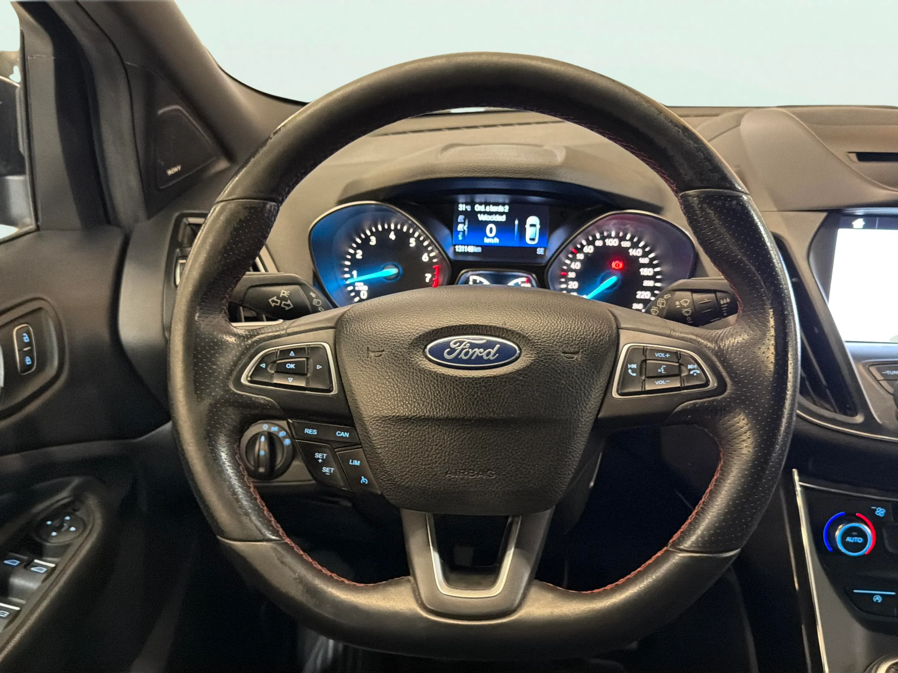 Ford Kuga ST-Line Limited Ed 1.5 EcoBoost 4x2 - foto 9