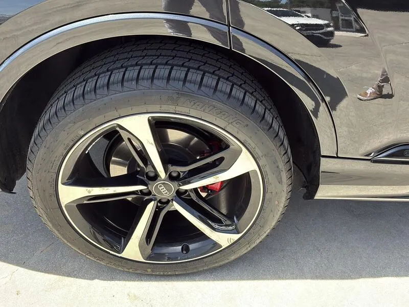 Audi Q7 45 TDI Black line plus - foto 14