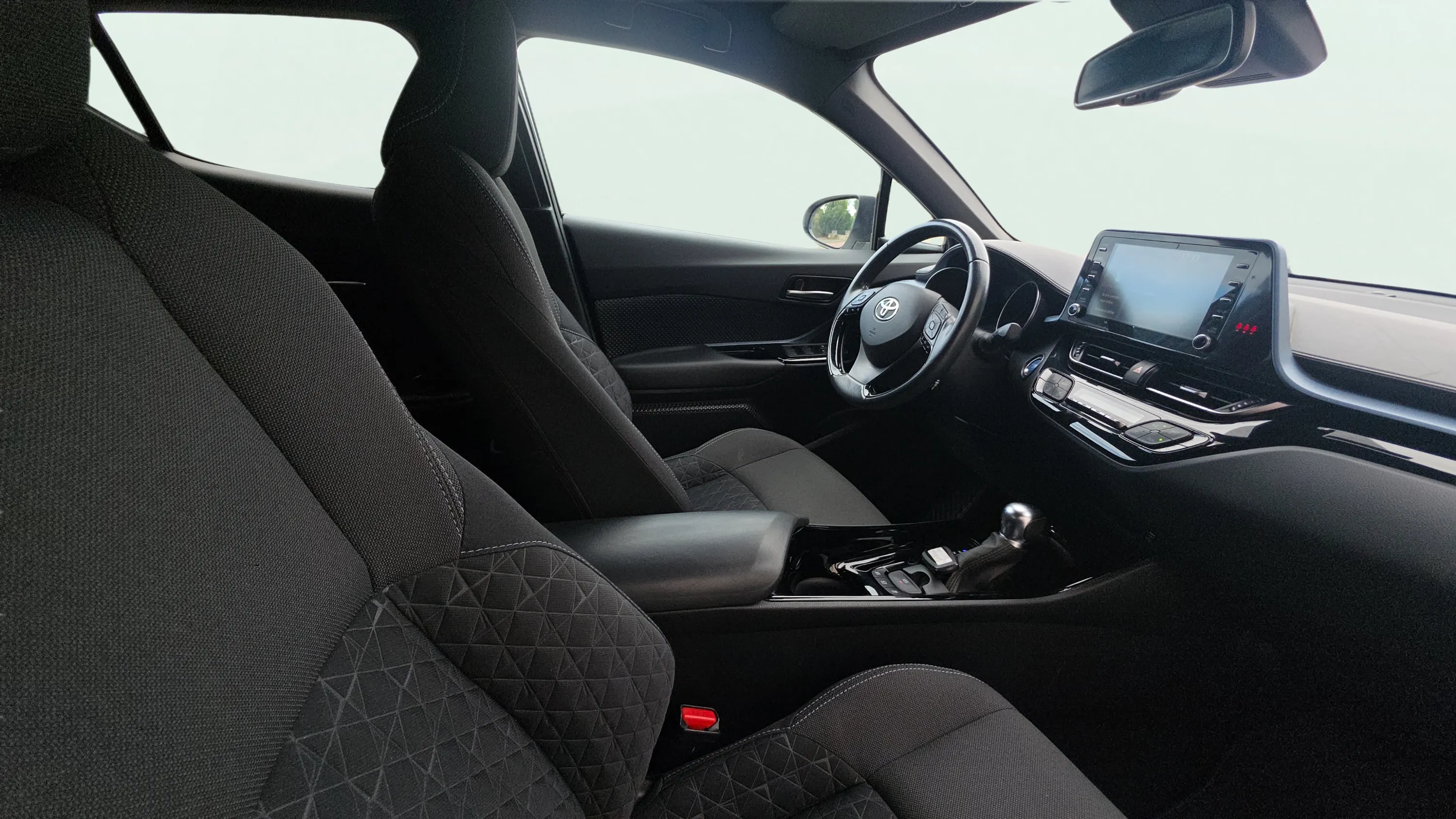 Toyota C-HR 1.8 125H Advance - foto 15