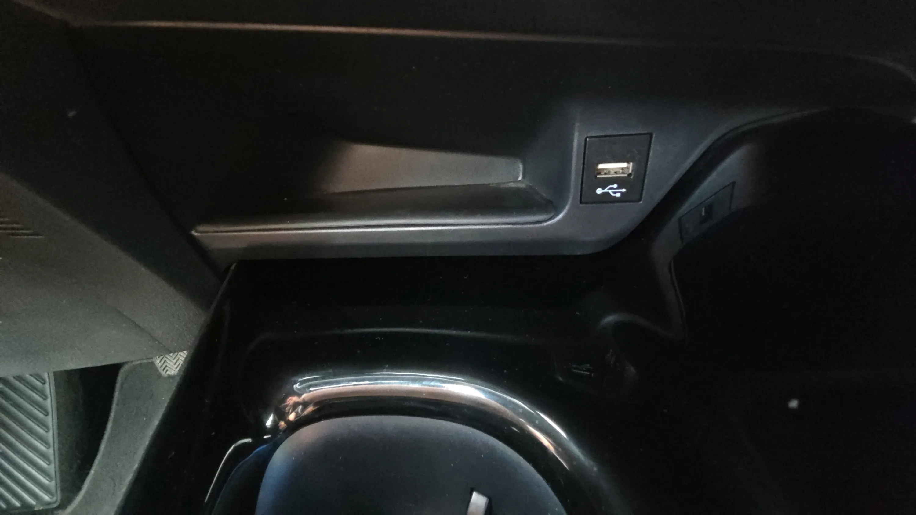 Toyota C-HR 1.8 125H Advance - foto 27