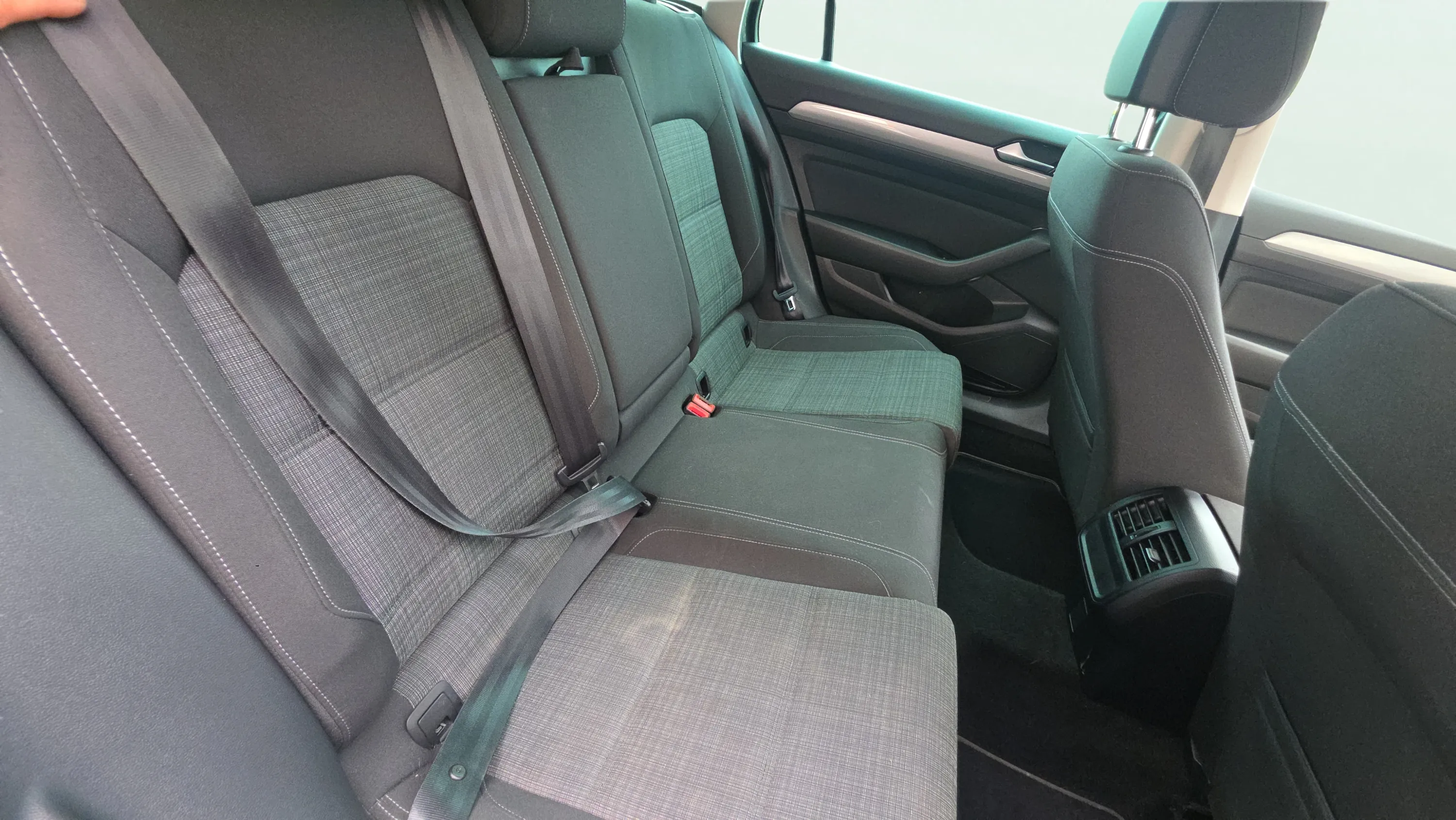 Volkswagen Passat Variant 2.0 TDI DSG - foto 16