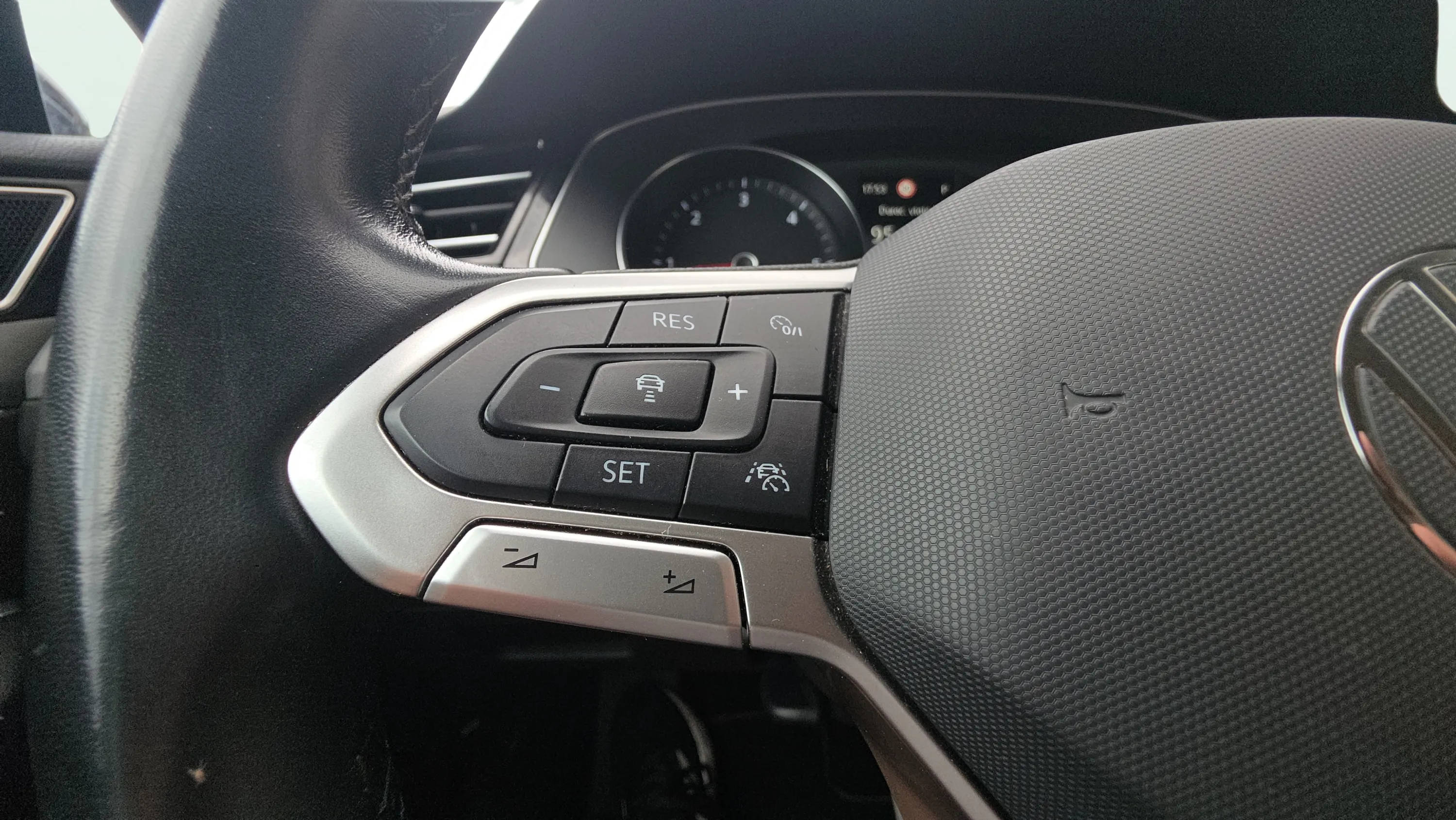 Volkswagen Passat Variant 2.0 TDI DSG - foto 20
