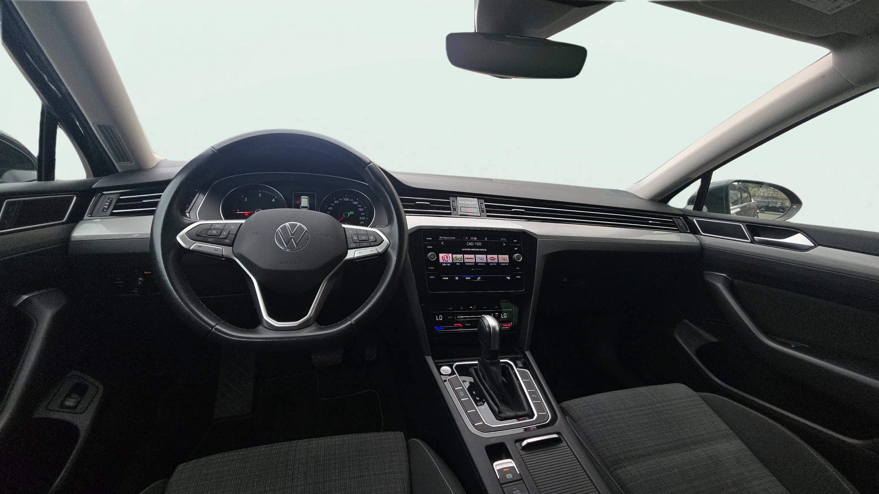 Volkswagen Passat Variant 2.0 TDI DSG - foto 11