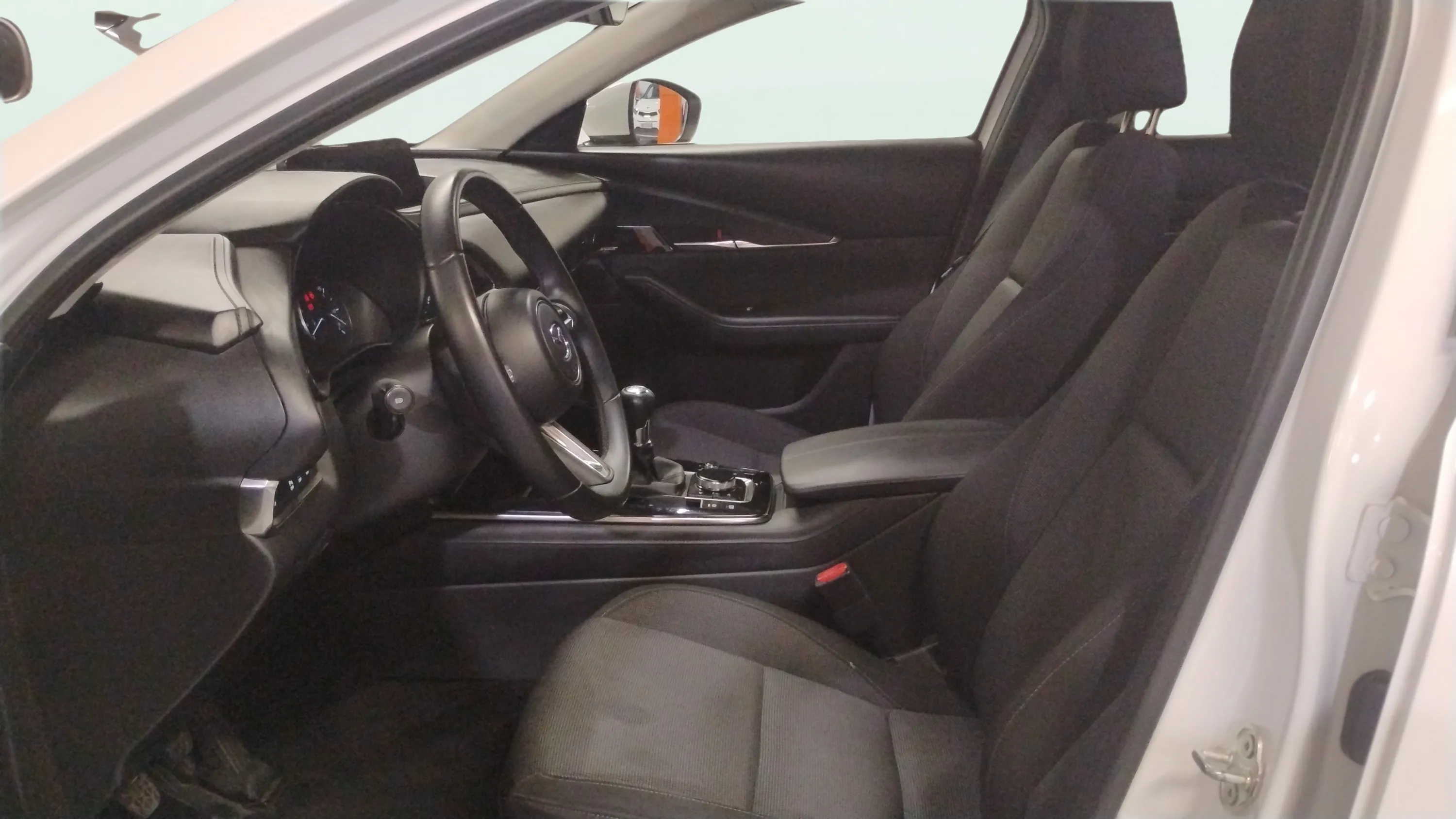 Mazda CX-30 2.0 AWD Zenith (sin Pack Bose) - foto 12