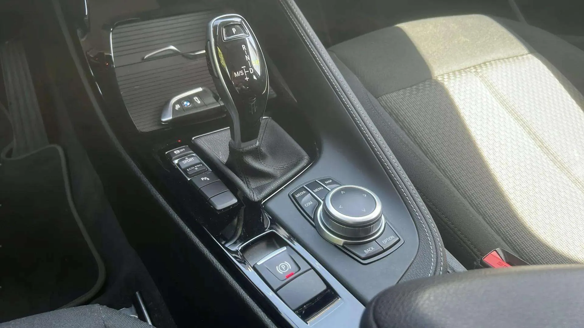 BMW X2 sDrive18i - foto 18