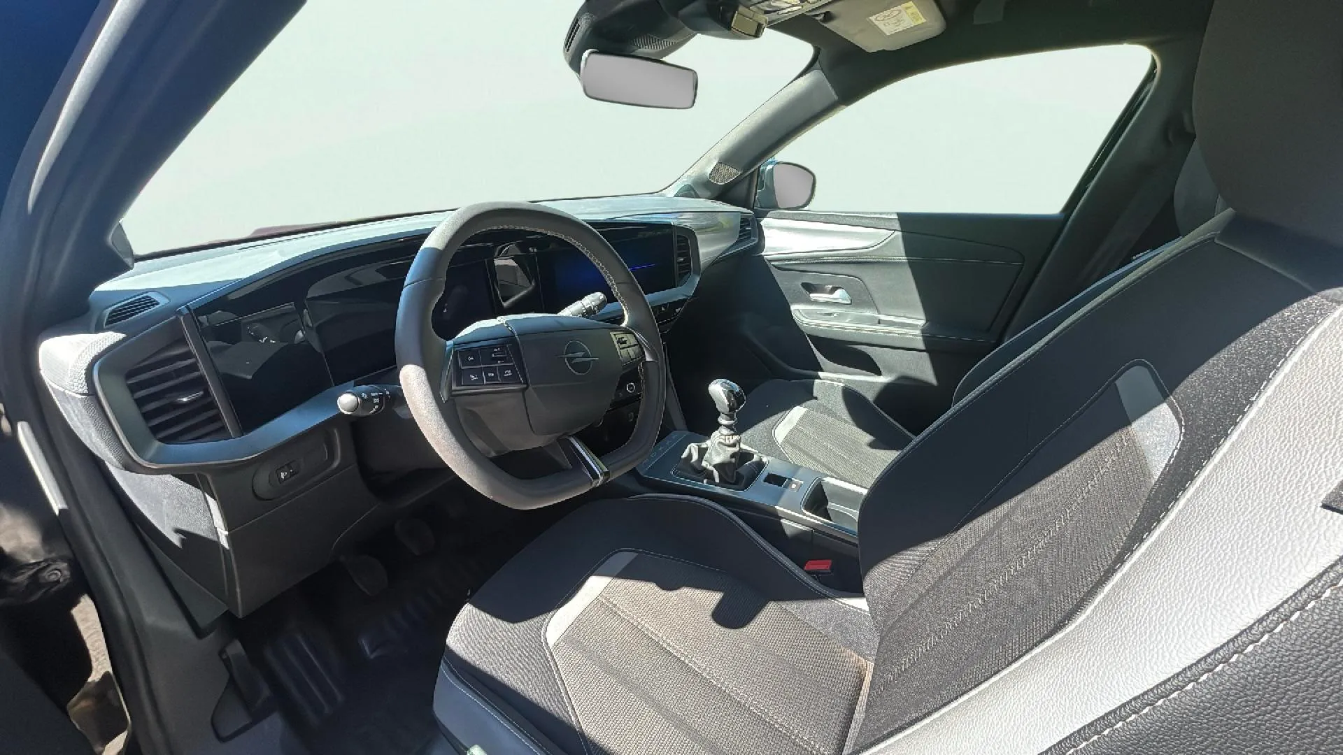 Opel Mokka 1.2 T GS - foto 11