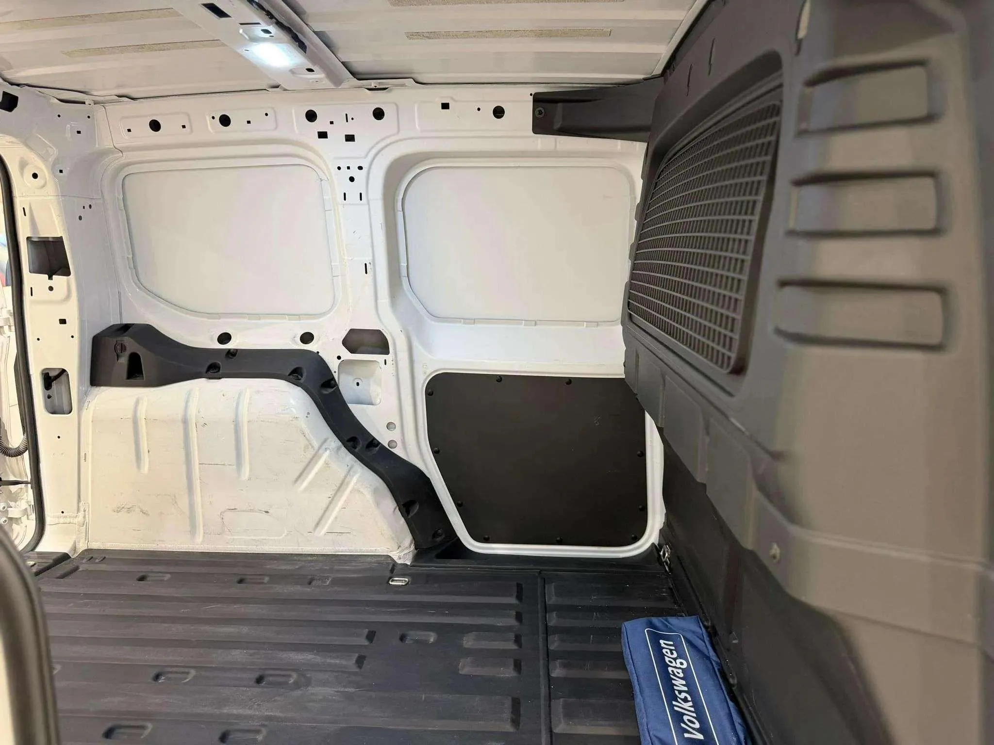 Volkswagen Caddy 2.0 TDI - foto 12