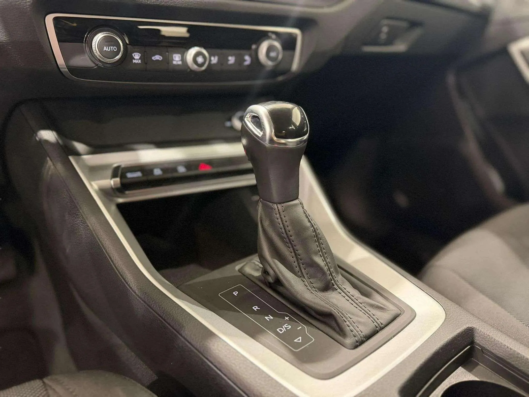 Audi Q3 35 TDI S tronic - foto 12