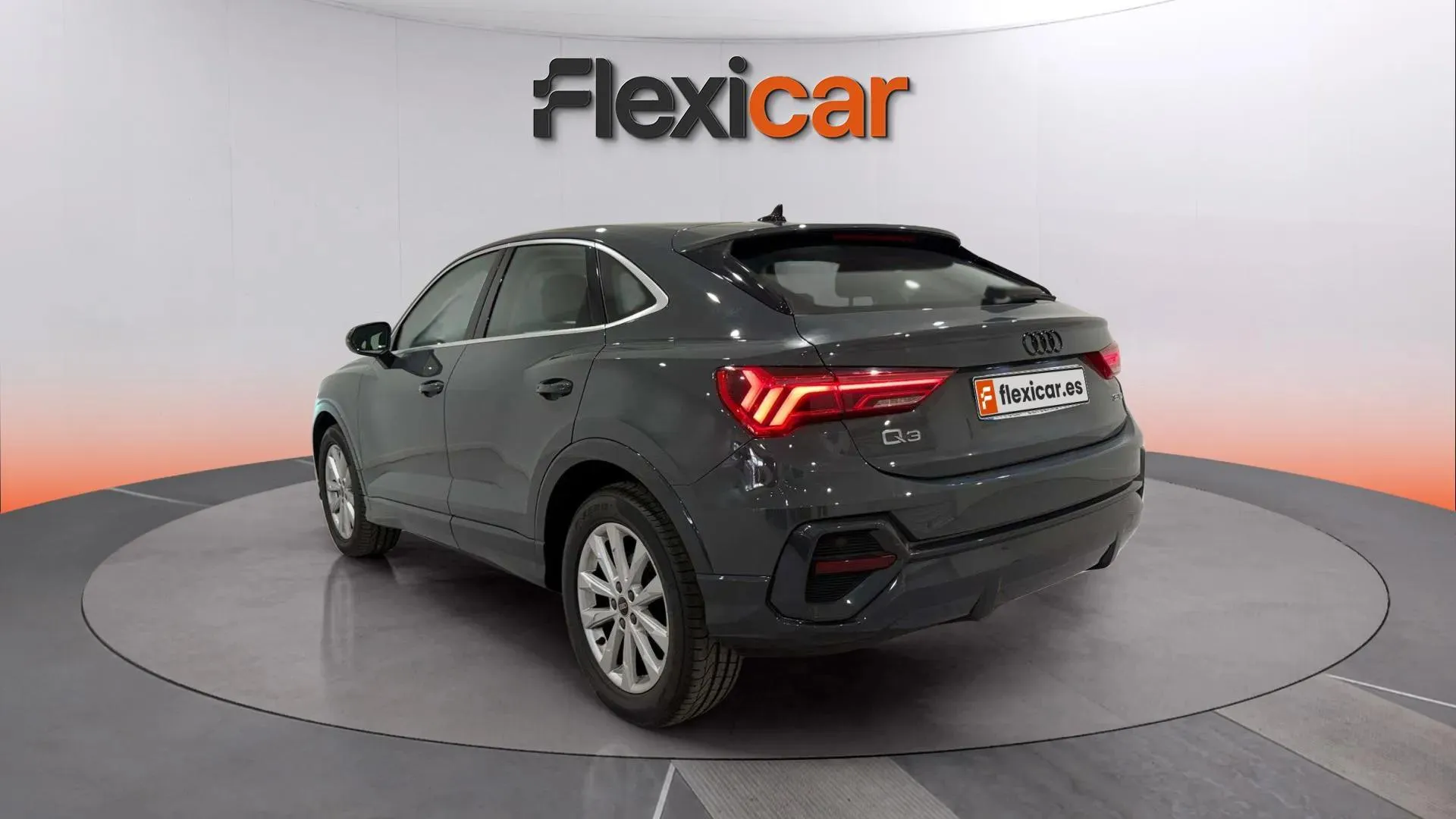 Audi Q3 35 TDI S tronic - foto 3